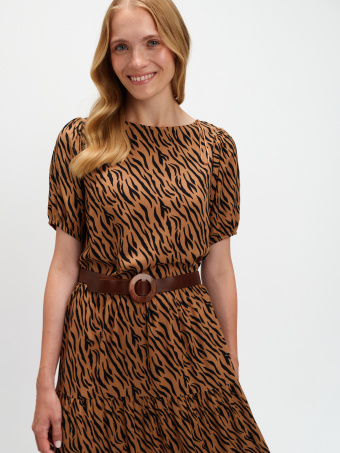 Sukienka w zwierzęcy wzór 
