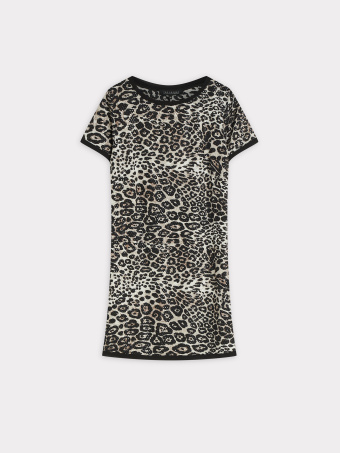 Sukienka o prostym kroju w zwierzęcy print 