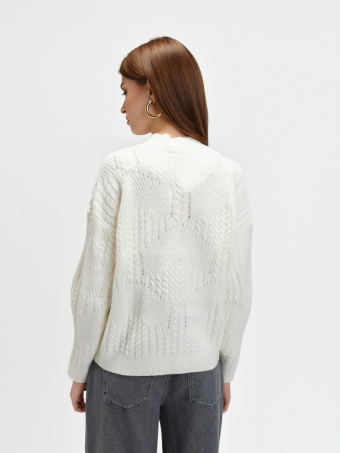 Biały sweter ażurowy 