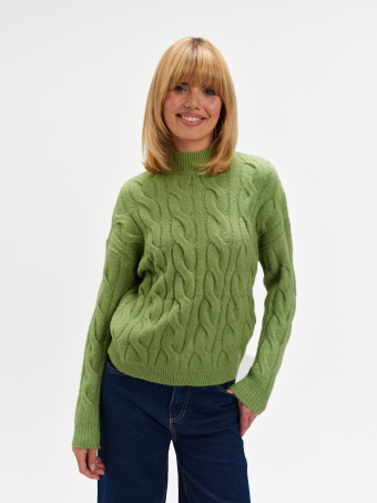 Oliwkowy sweter z warkoczowym splotem  Oliwkowy sweter z warkoczowym splotem