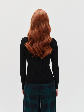 Golf z ażurową fakturą 