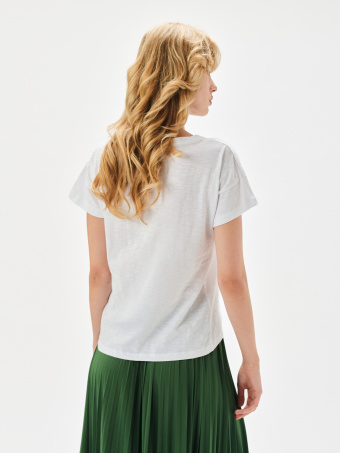 Biały t-shirt z kieszonką 