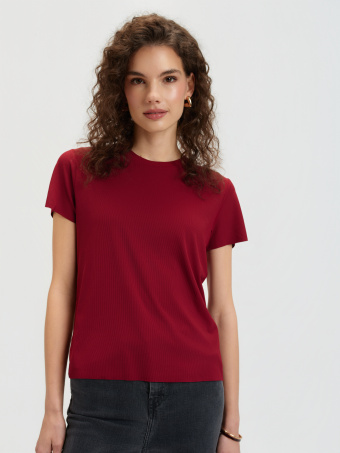 Top w odcieniu bordo 