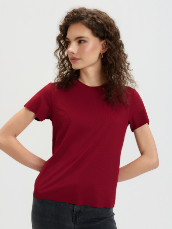 Top w odcieniu bordo 