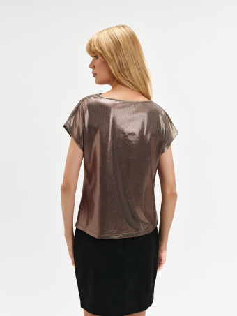 Błyszczący top w szampańskim odcieniu 