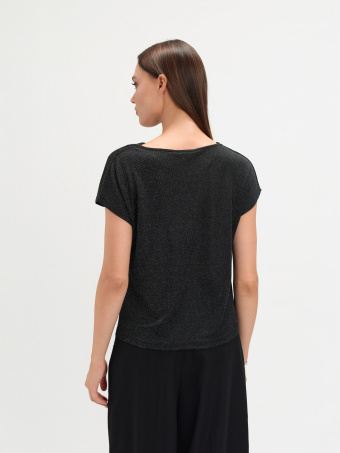 Czarny top z marszczonym dekoltem 