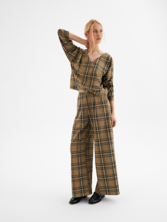 Luźna bluza z nadrukiem w kratę 