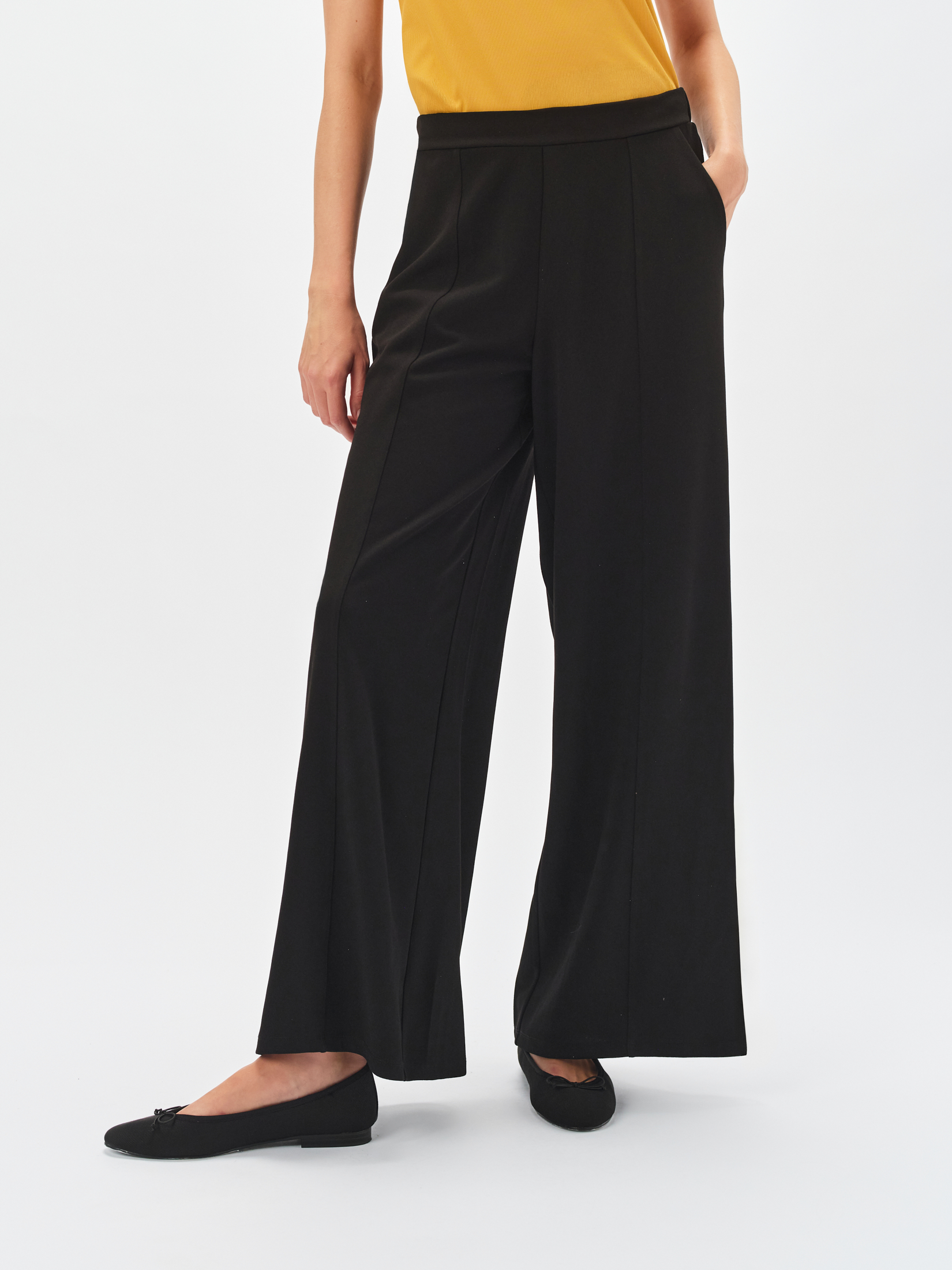 Luźne spodnie z szeroką nogawką 