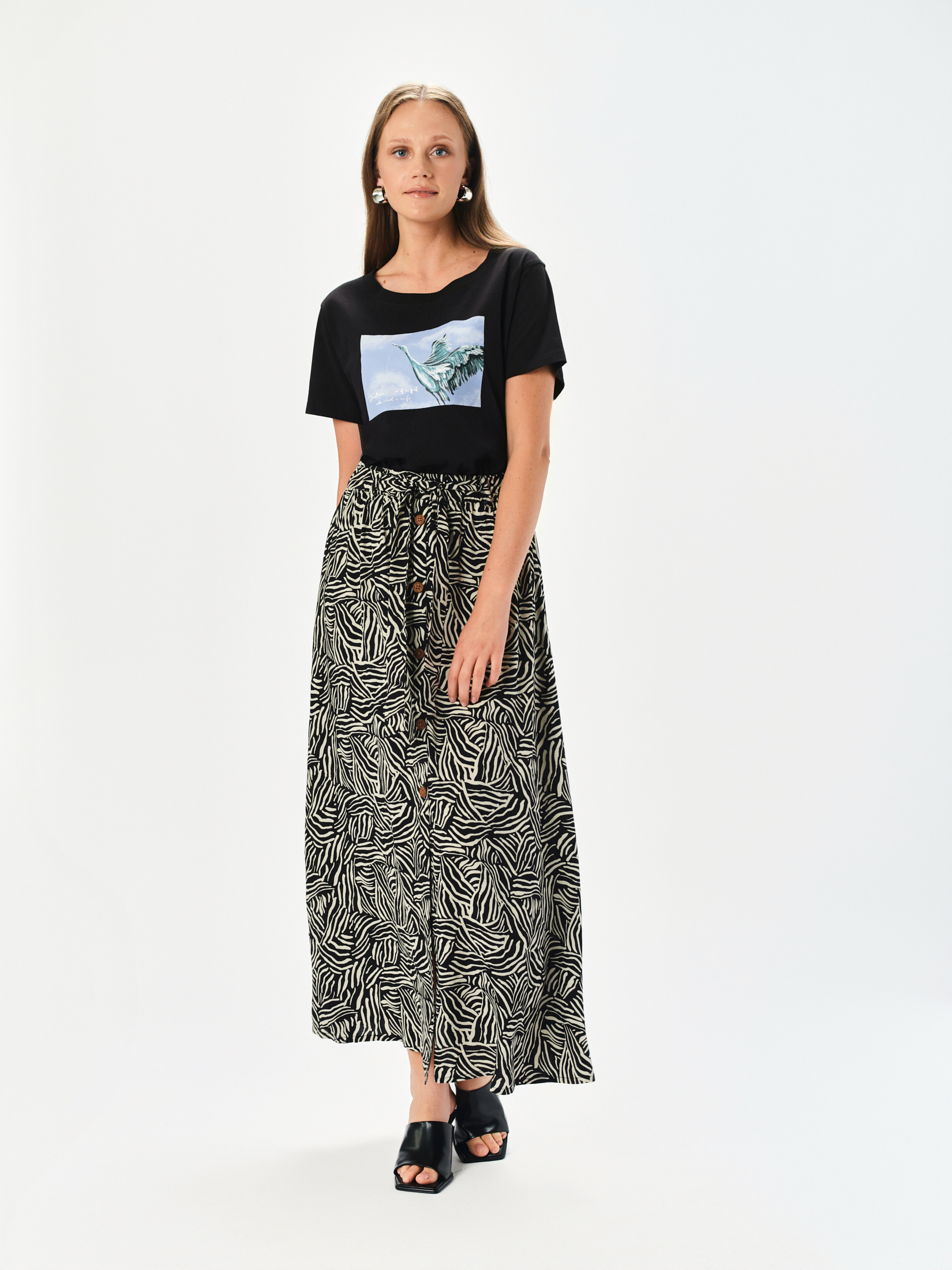 T-shirt z ozdobnym wytłaczanym nadrukiem