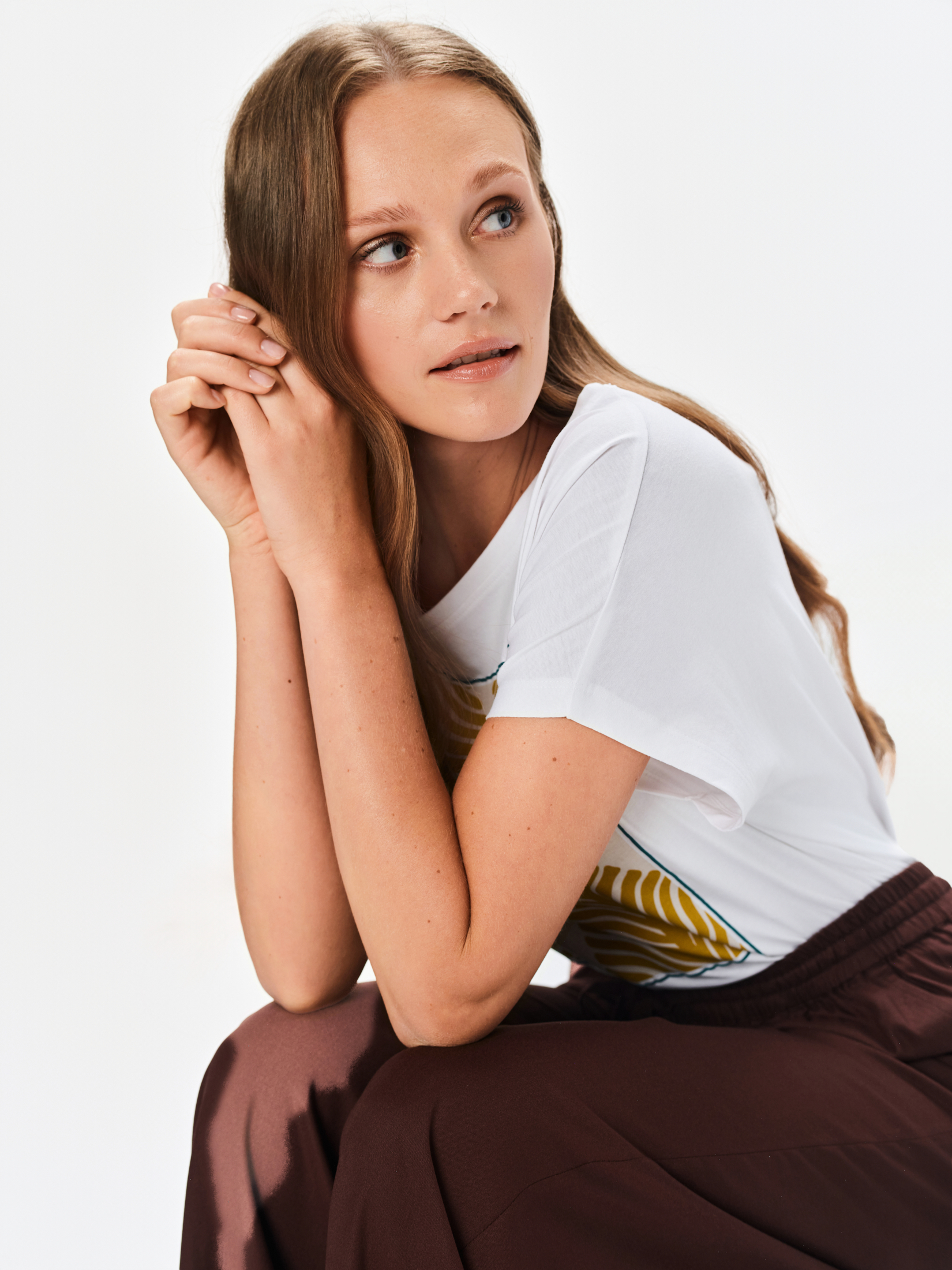 Biały t-shirt z nadrukiem 