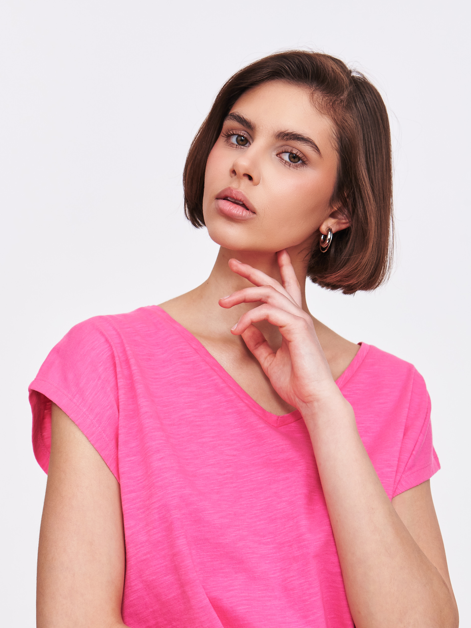 Różowy top z wiązaniem u dołu 