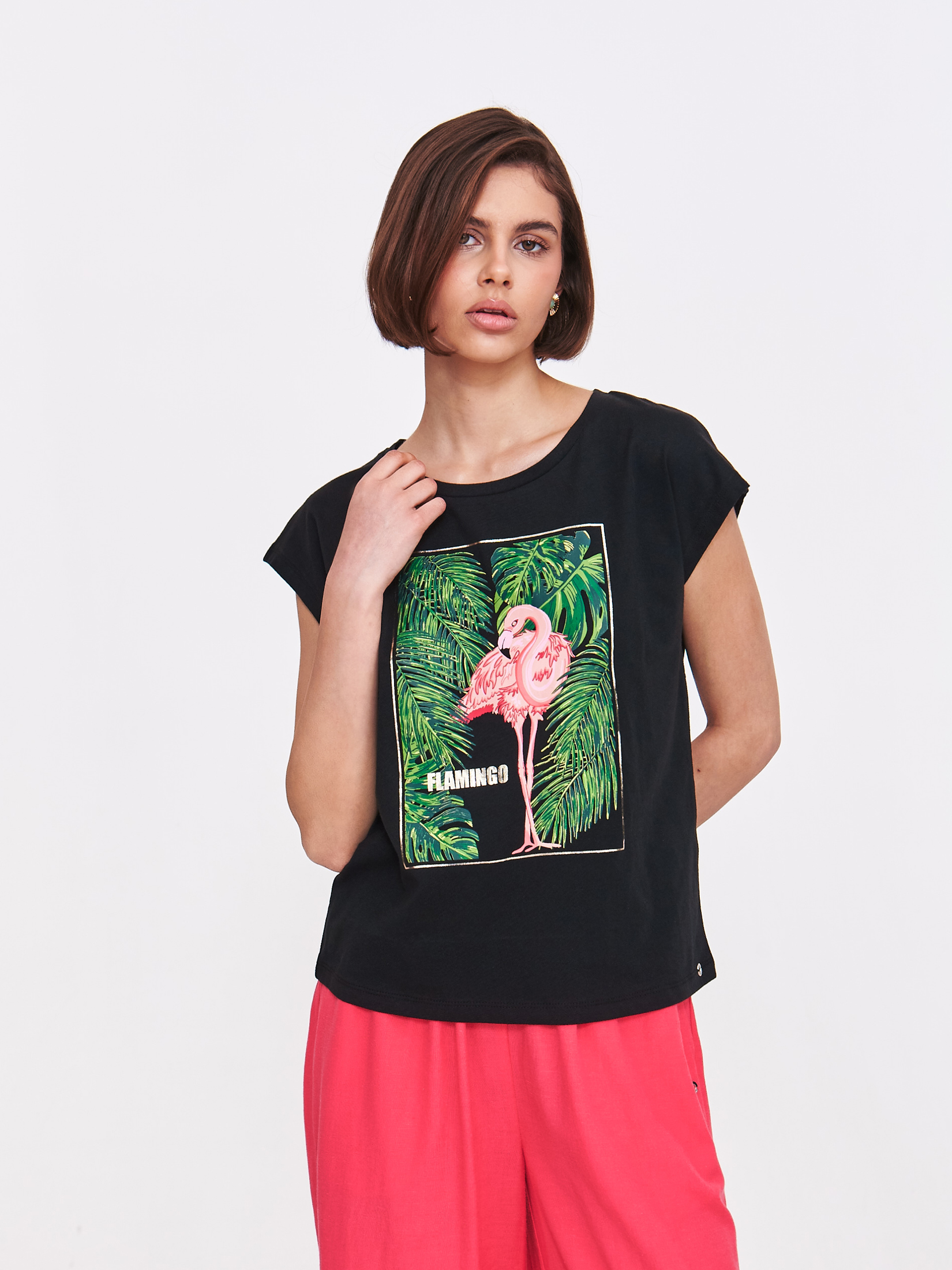 Czarny top regular z nadrukiem 