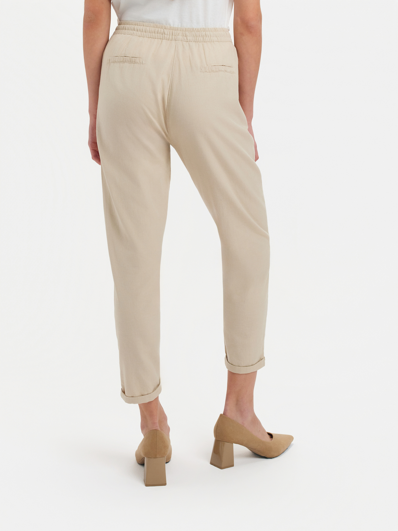 Luźne beżowe spodnie 