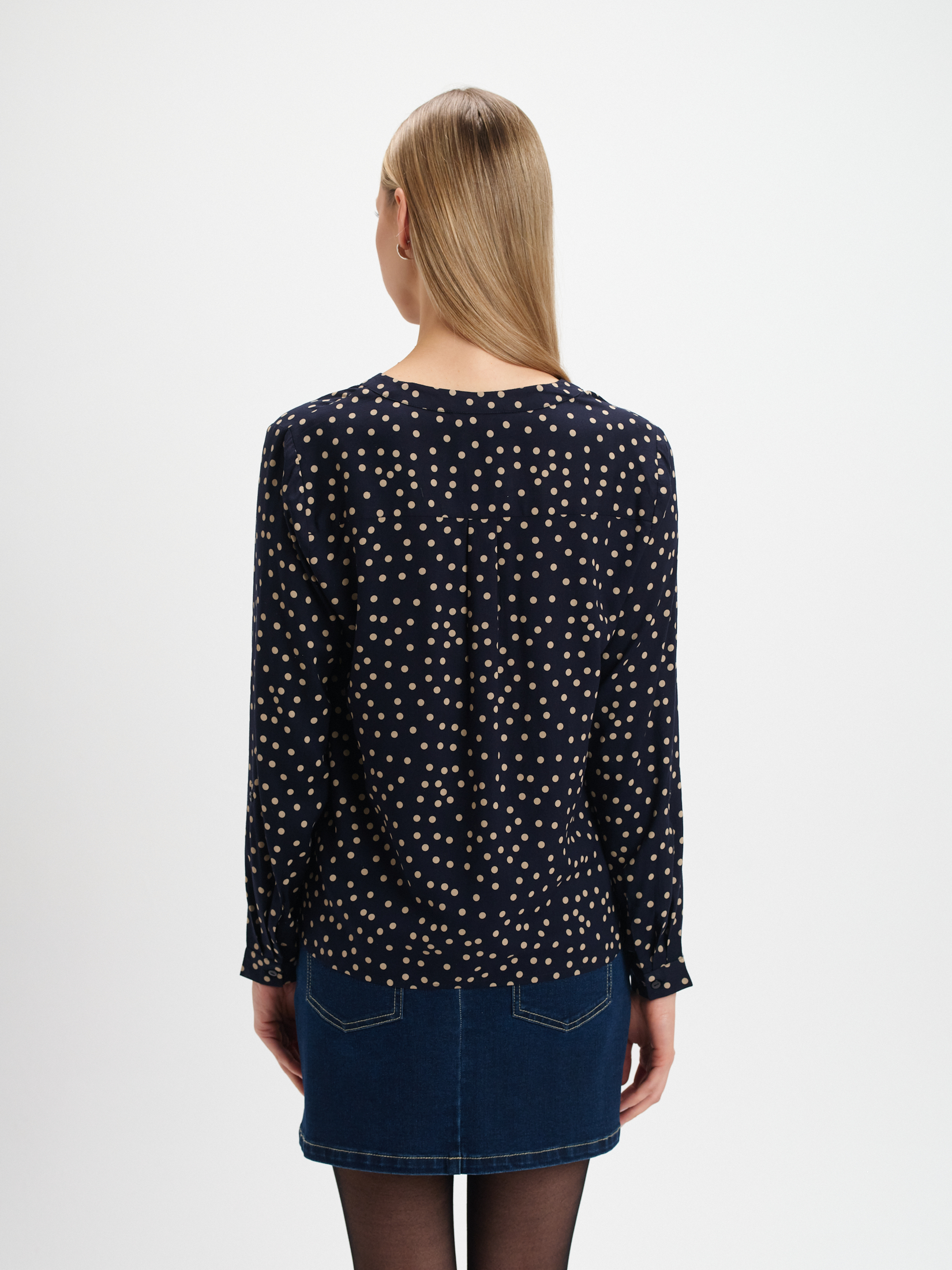 Granatowa bluzka w groszki 