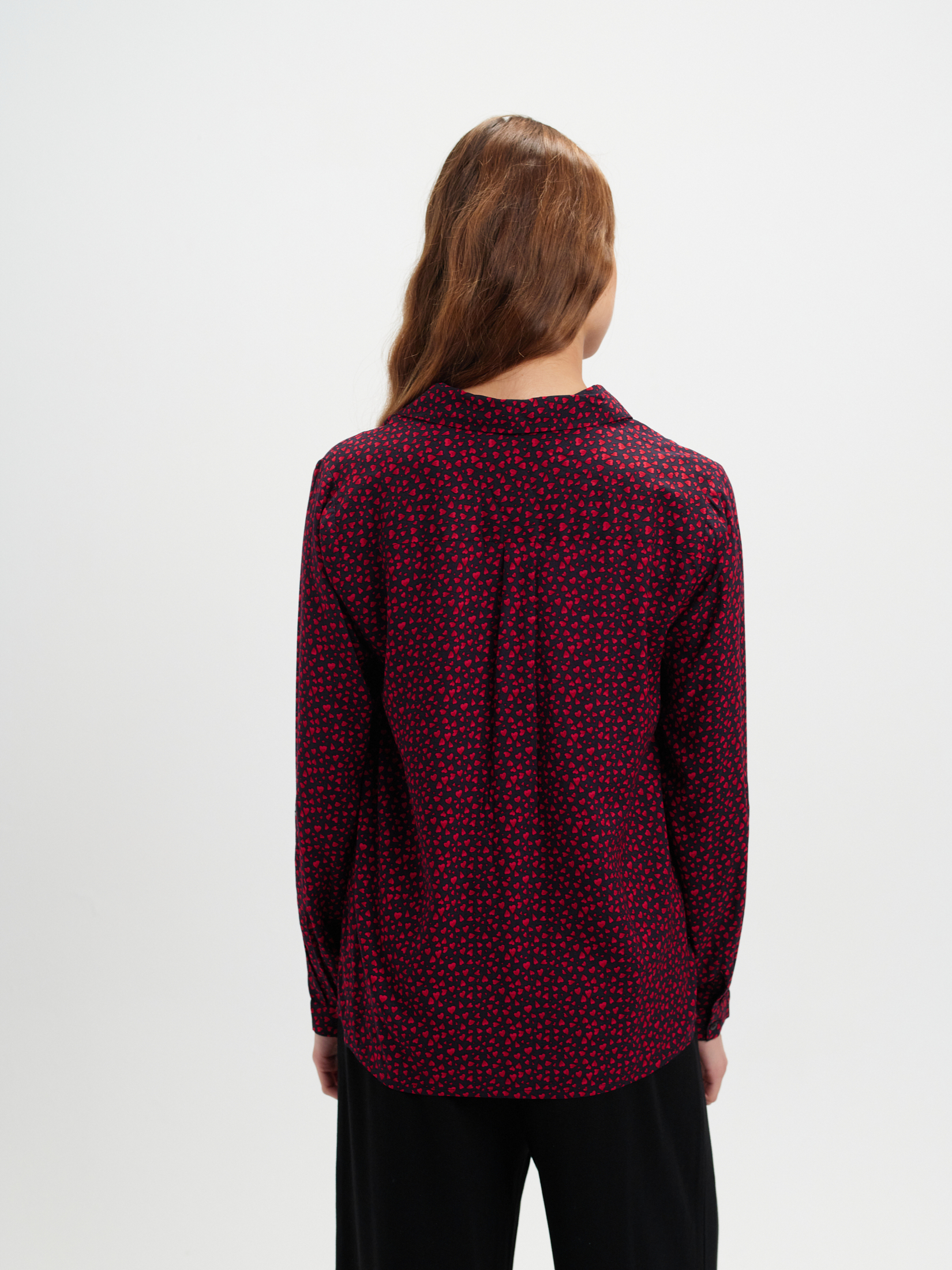 Czerwona koszula z nadrukiem 