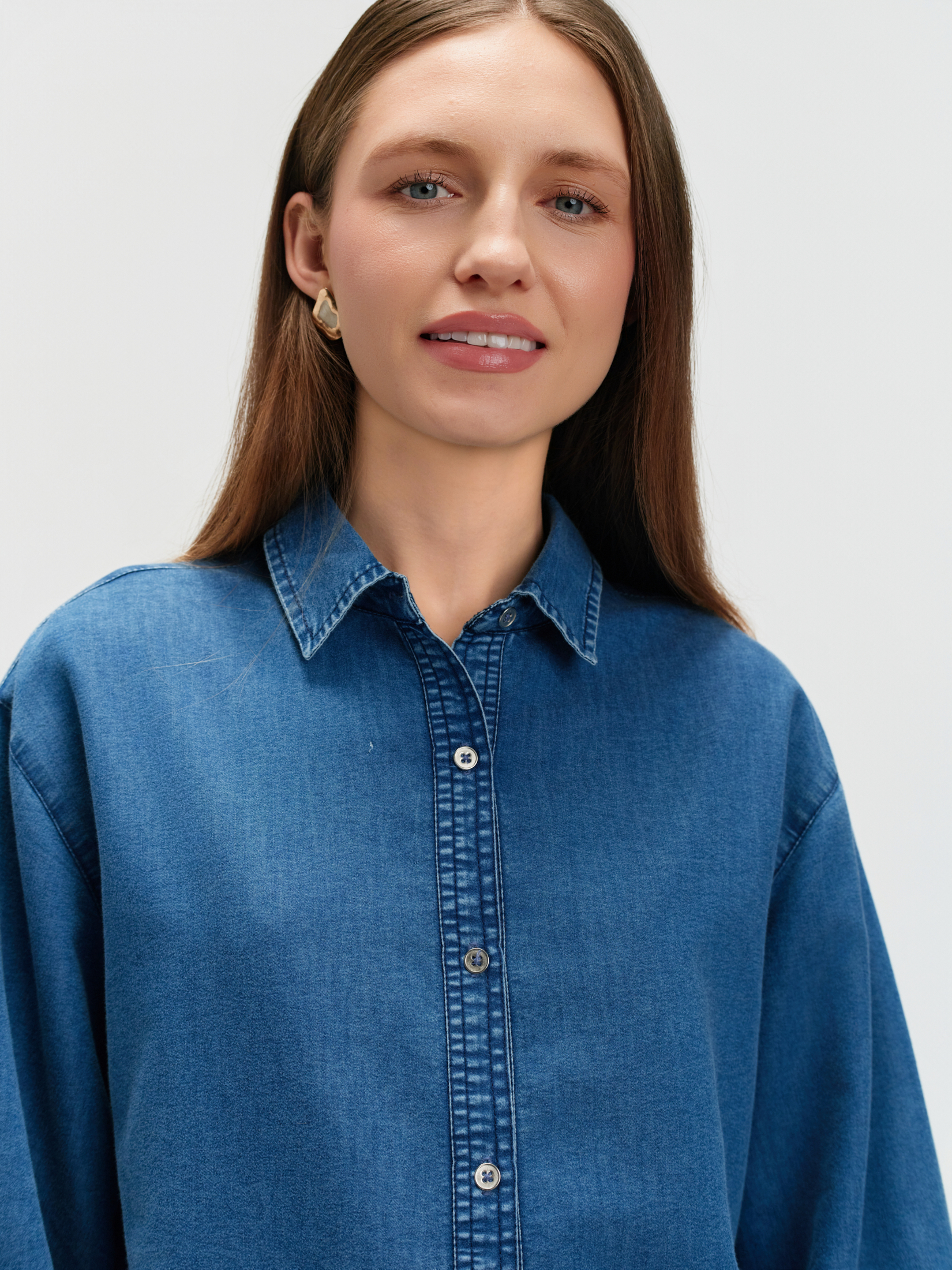 Koszula jeansowa o luźnym kroju 