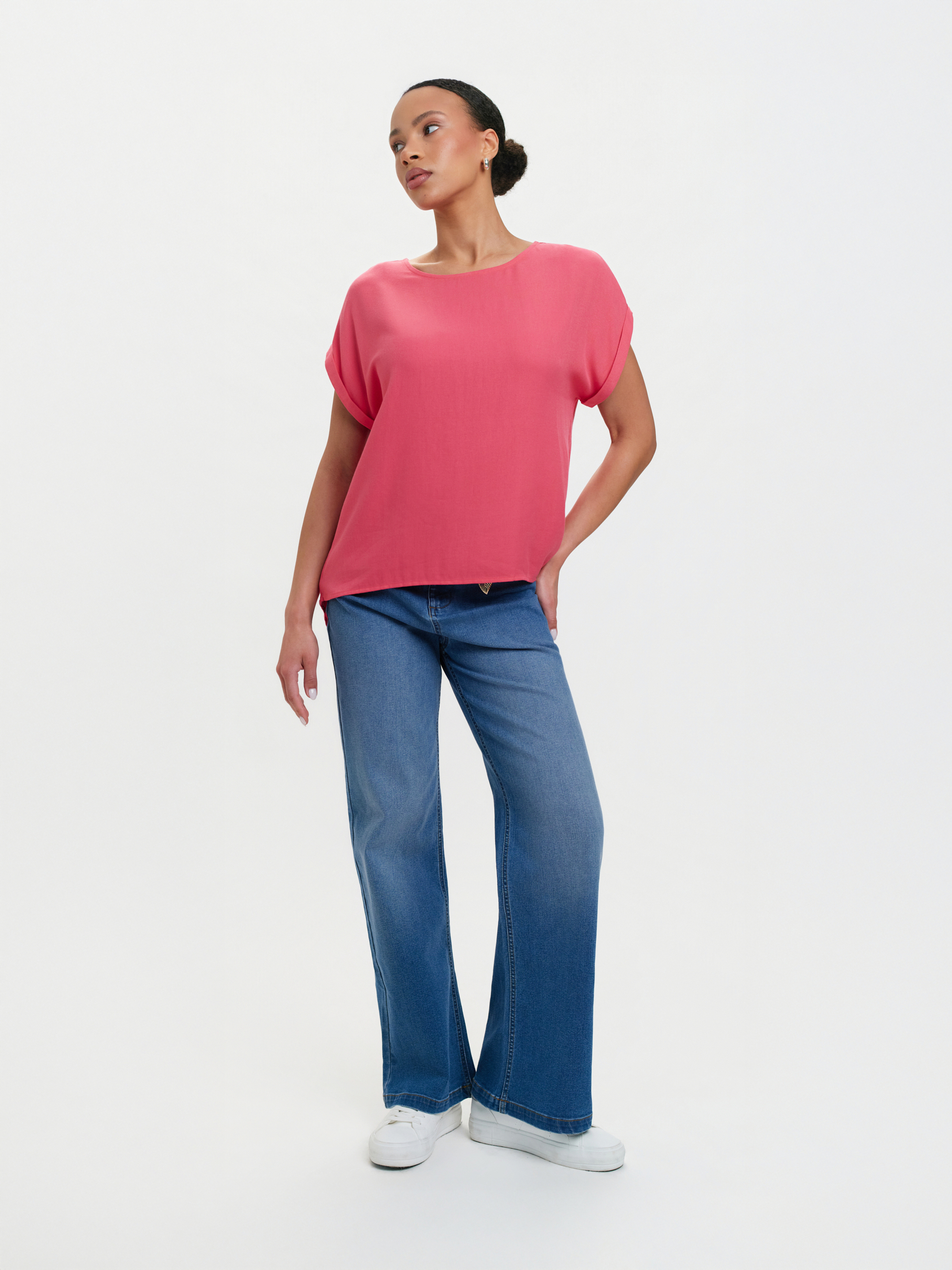 Różowa bluzka z wydłużonym tyłem 