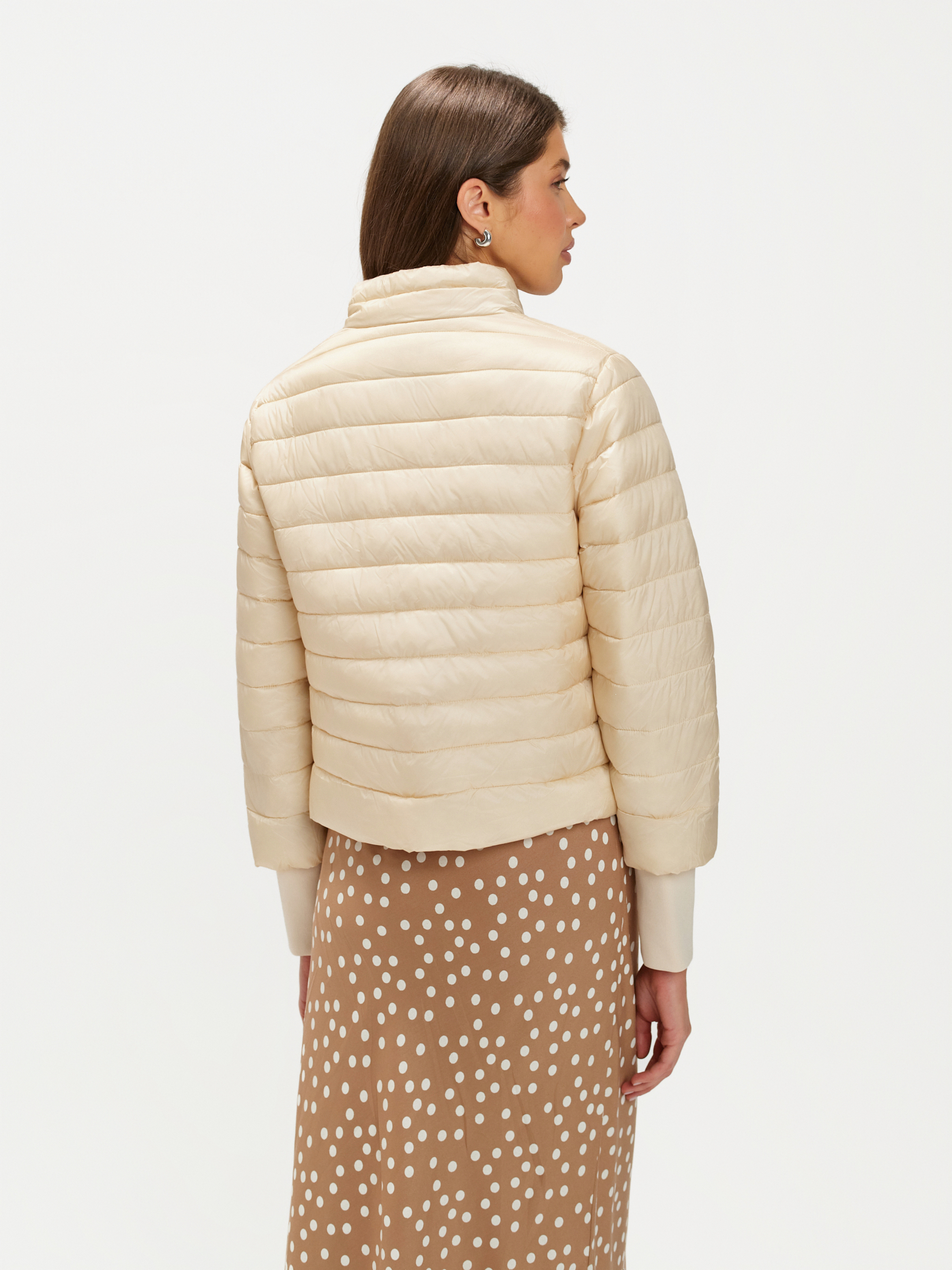 Kremowa kurtka z pikowaniem 