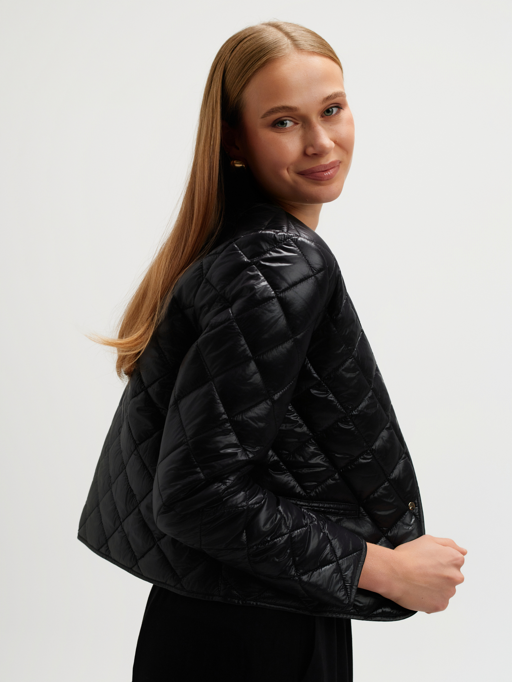 Pikowana kurtka czarna 