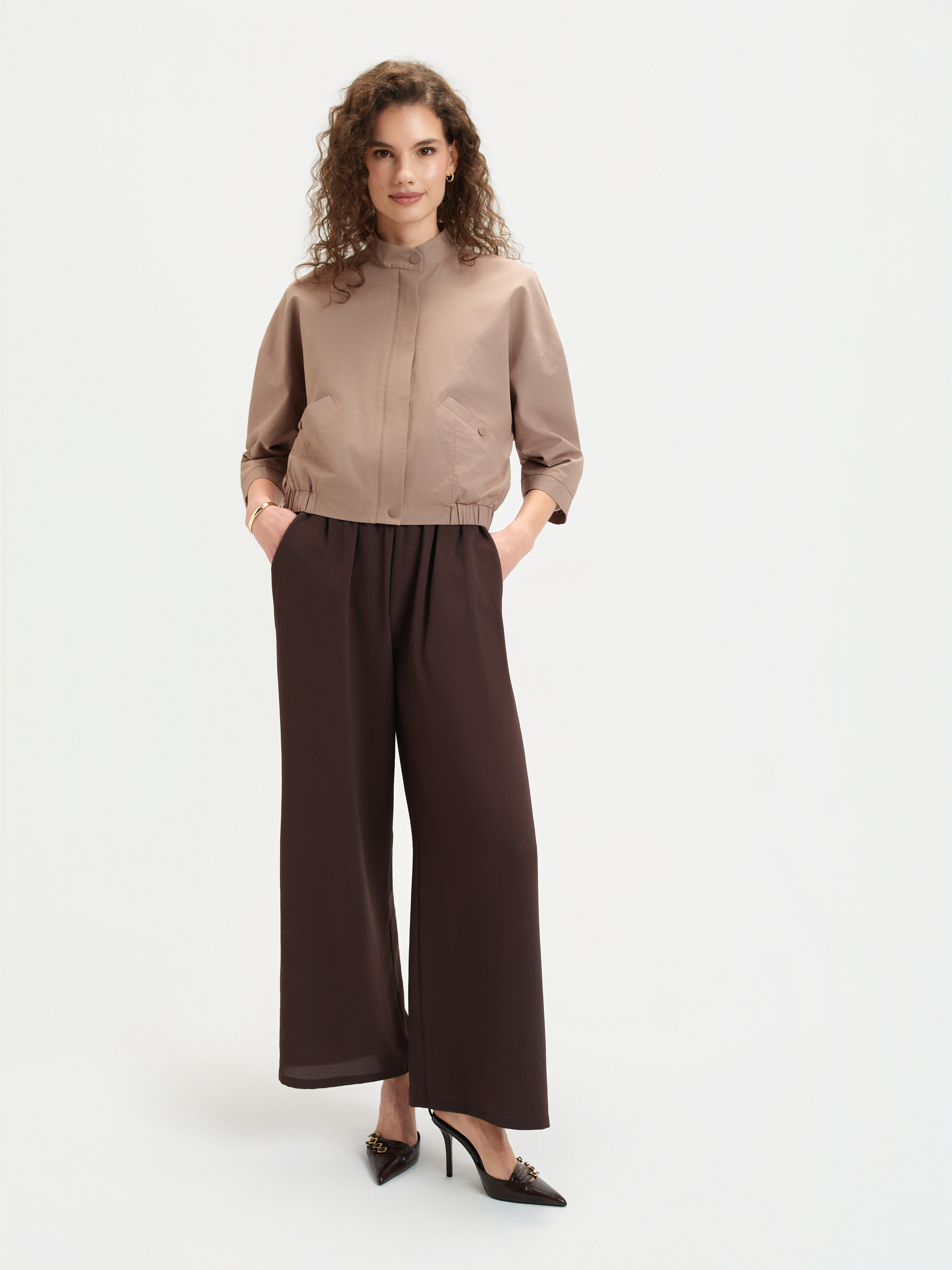 Kurtka bomberka w odcieniu coffee 