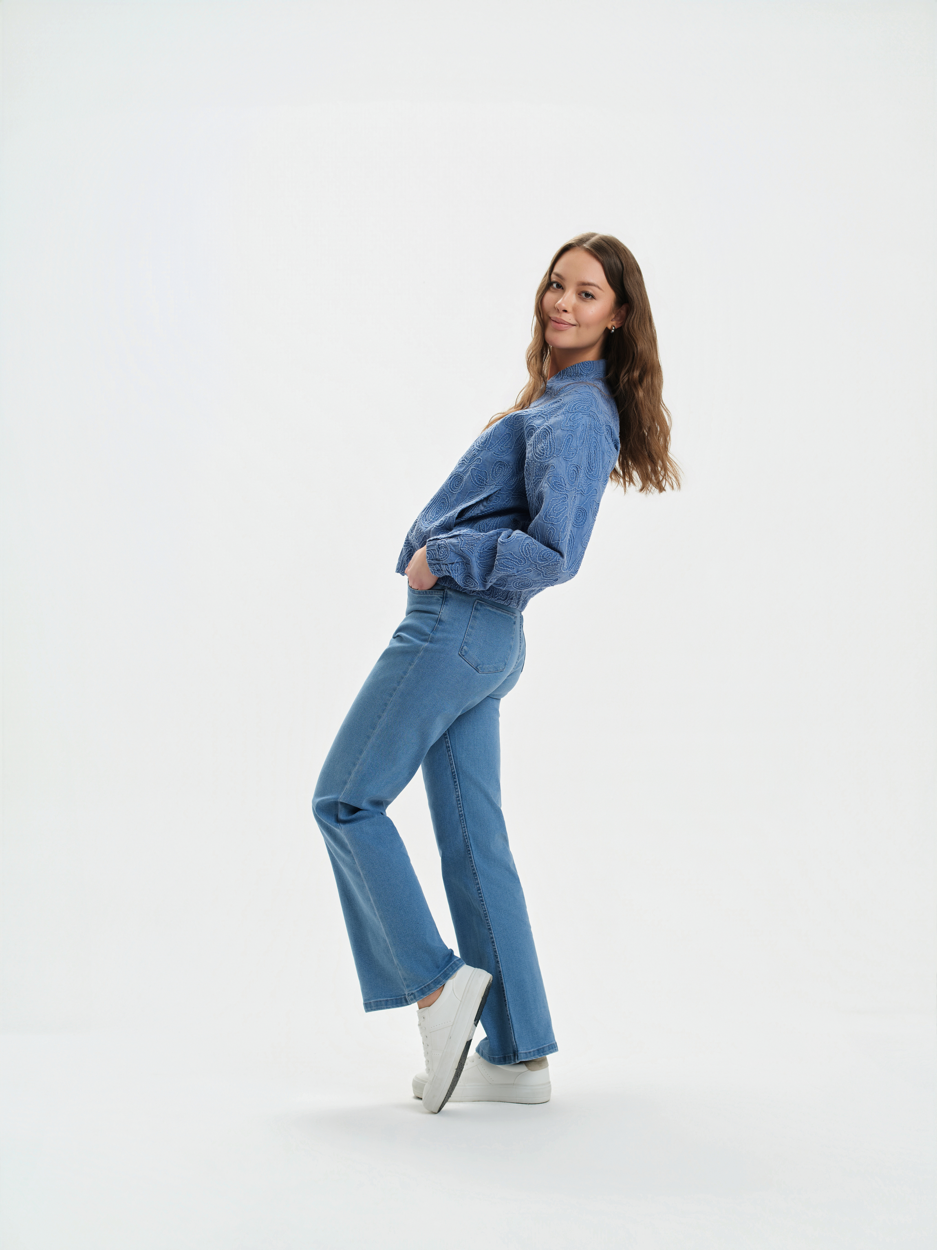 Jeansowa kurtka z nadrukiem 