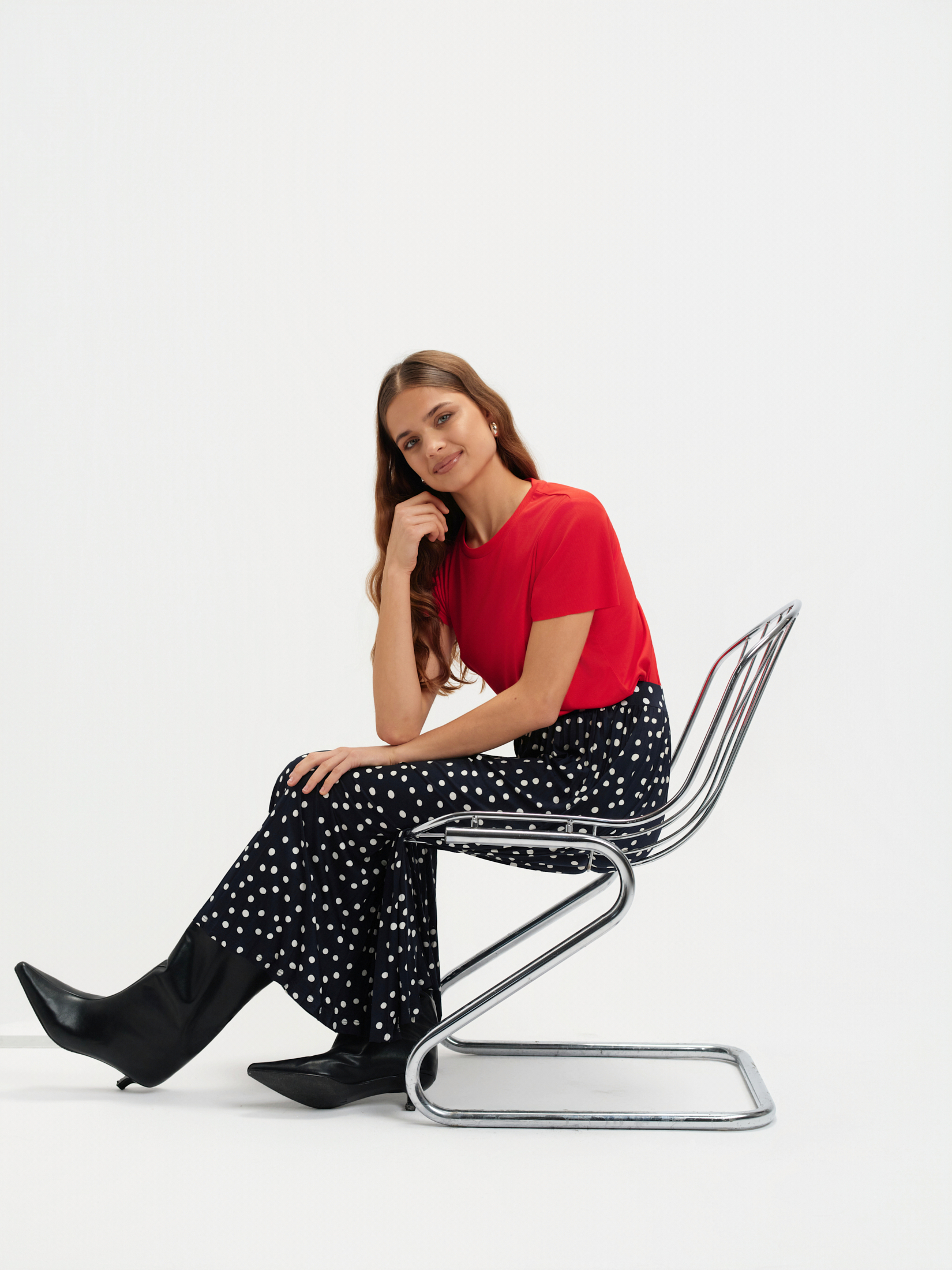 Plisowana spódnica w groszki 