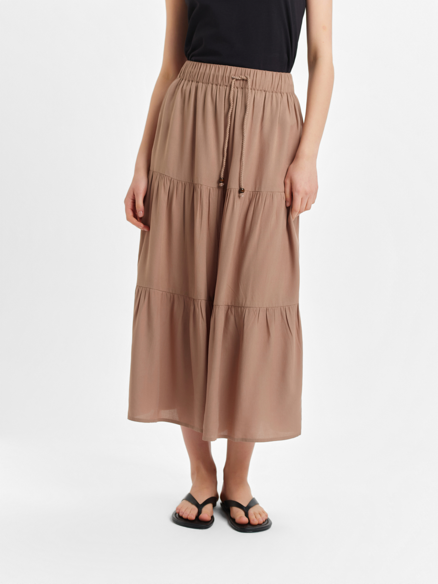 Zwiewna beżowa spódnica 