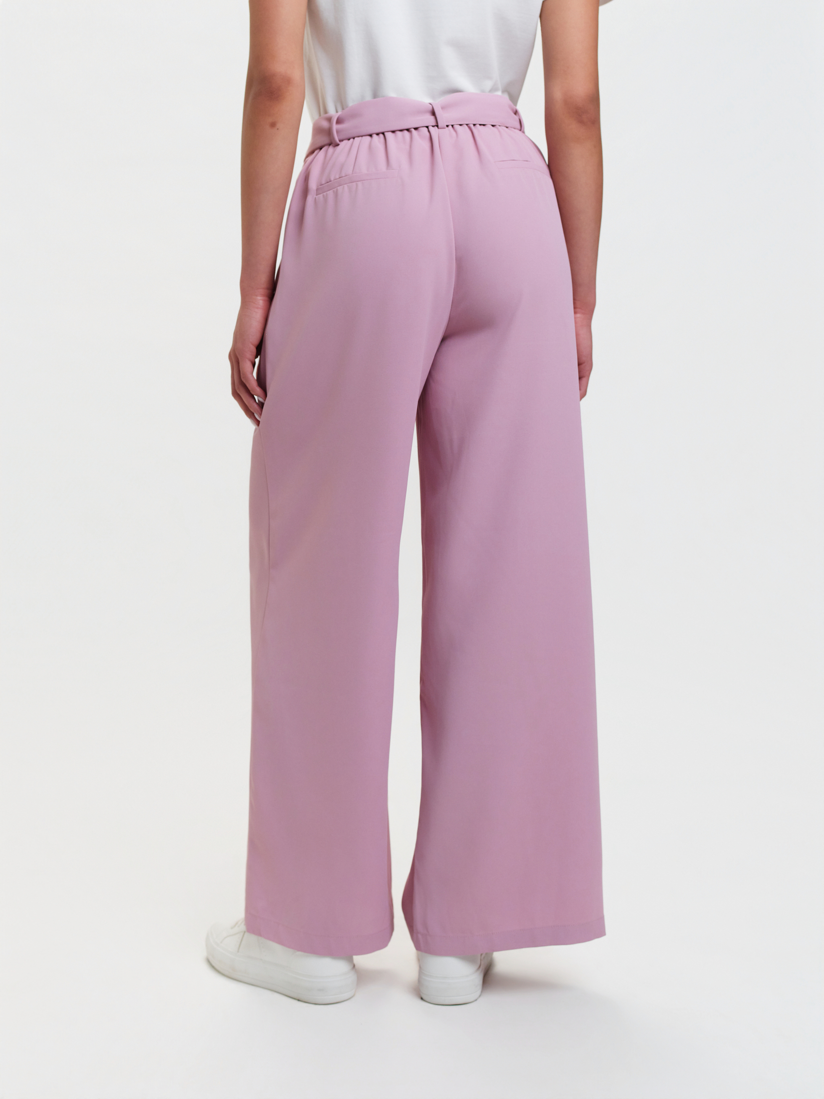 Eleganckie spodnie z wiązaniem róż 