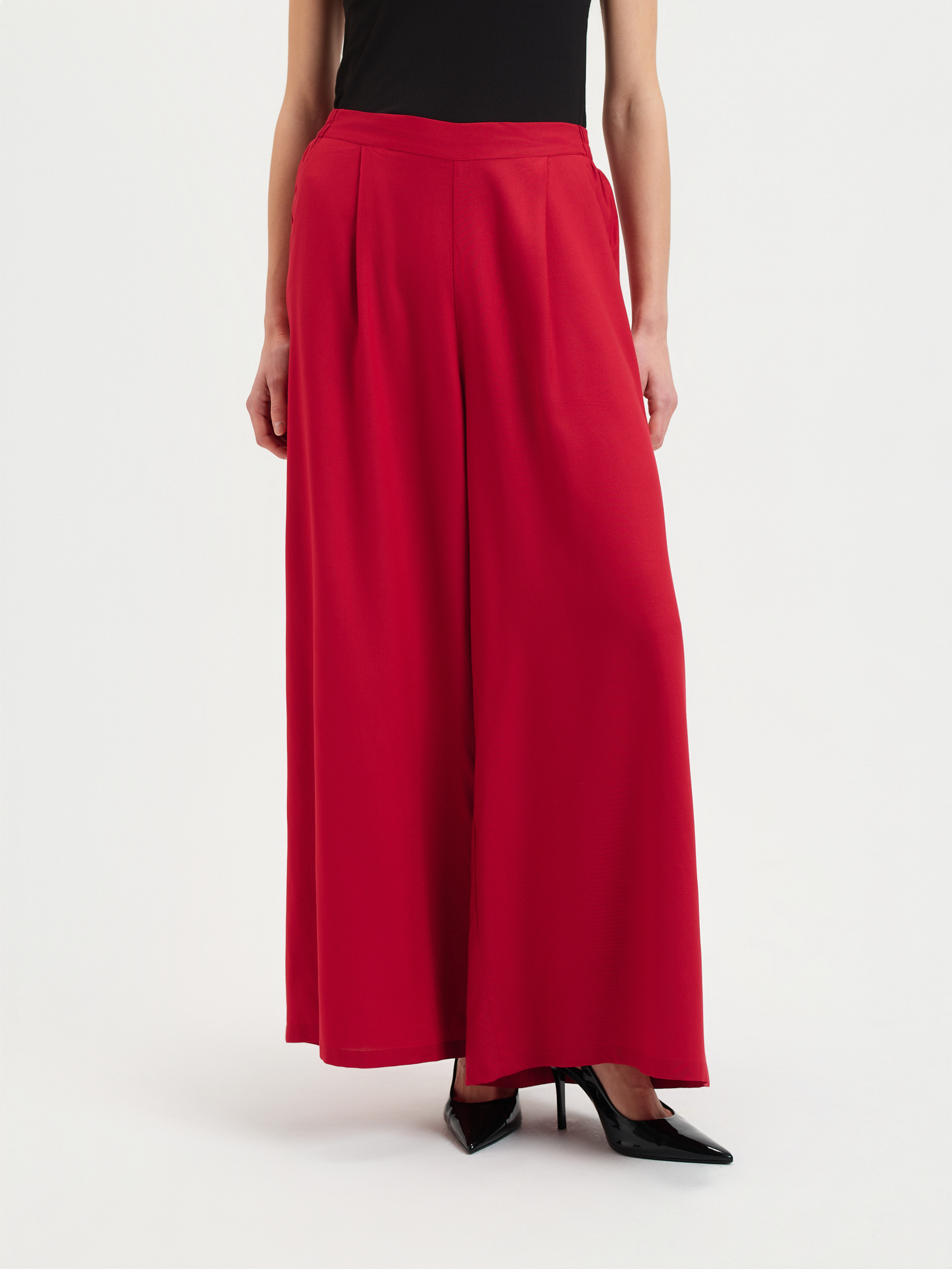 Czerwone spodnie z wiskozy 