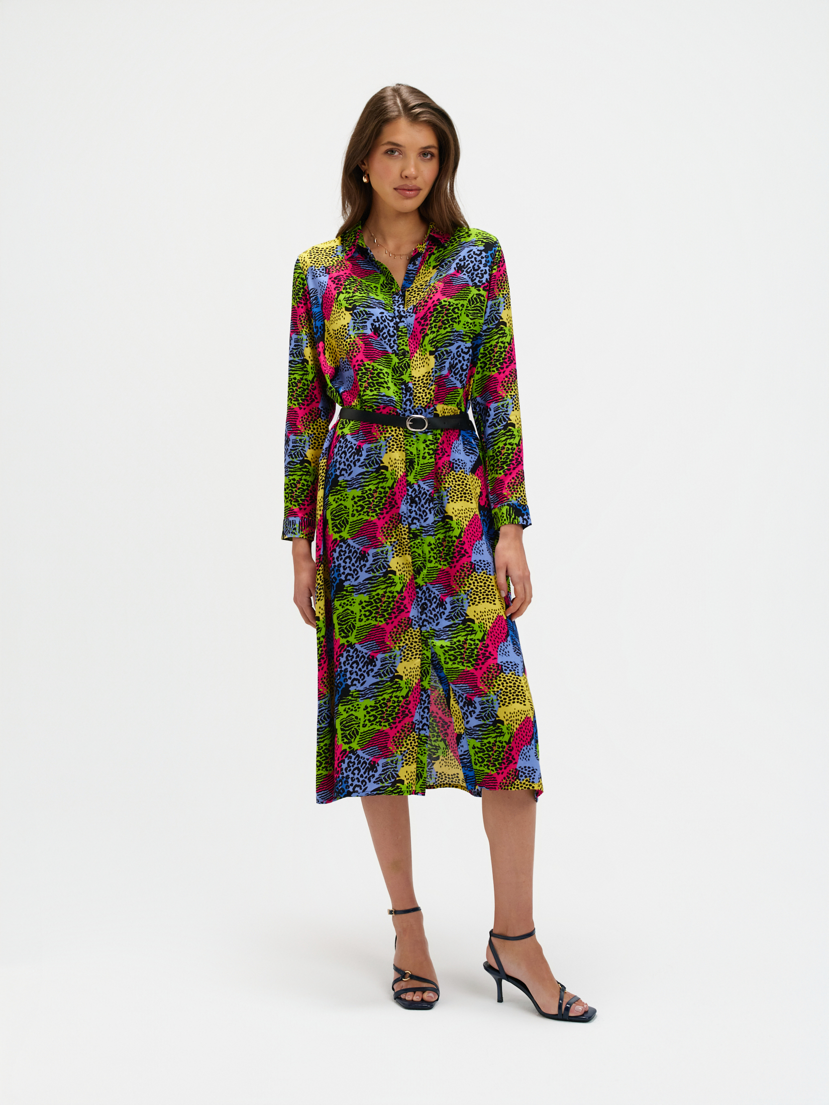 Multikolorowa sukienka z printem 