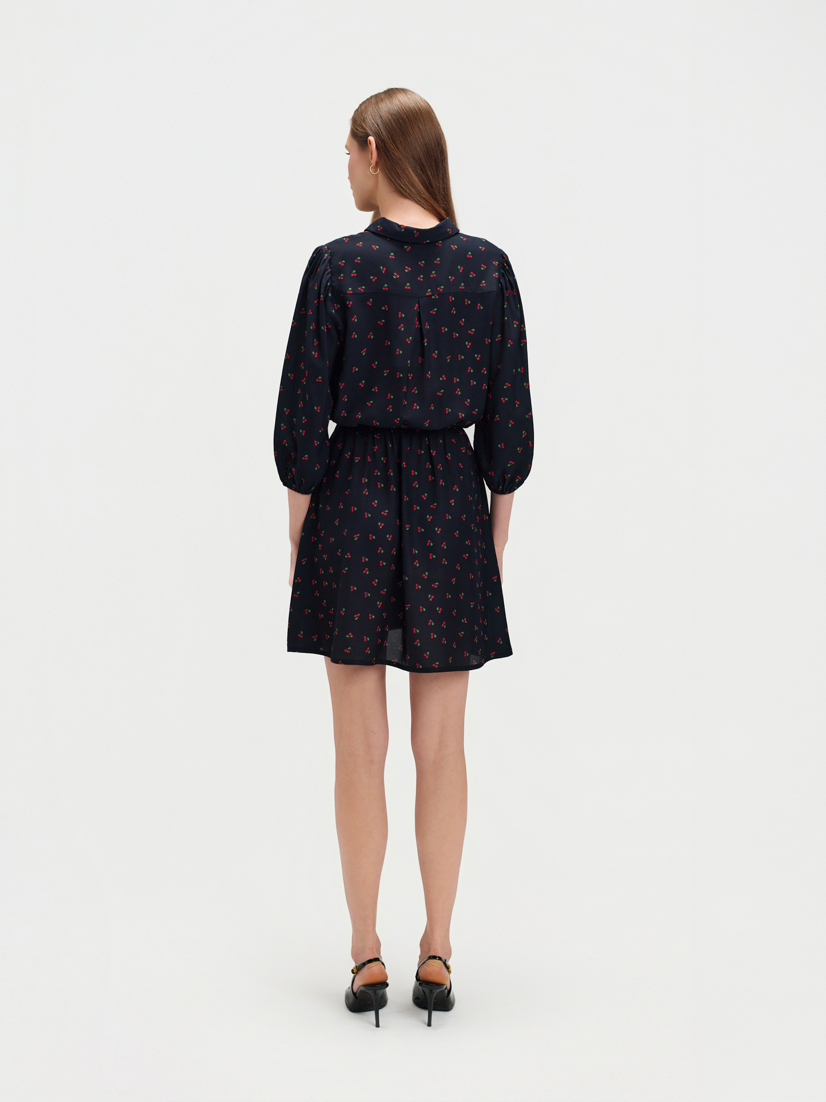 Krótka sukienka z nadrukiem 