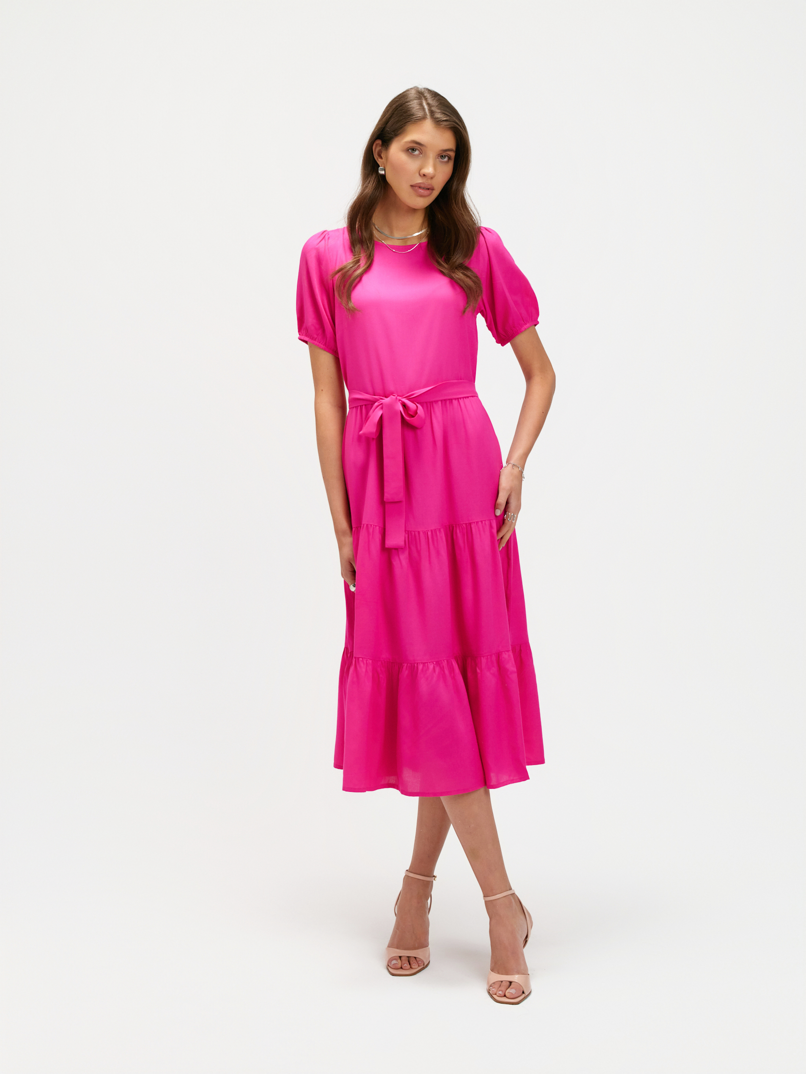 Casualowa sukienka z wiązaniem w talii 