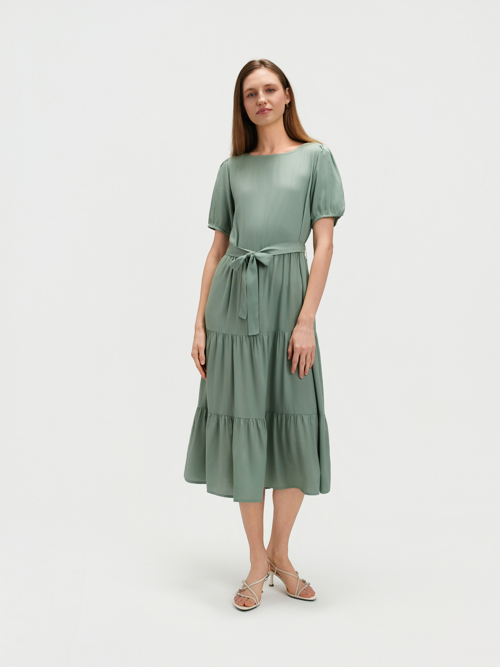 Casualowa sukienka z wiązaniem w talii 