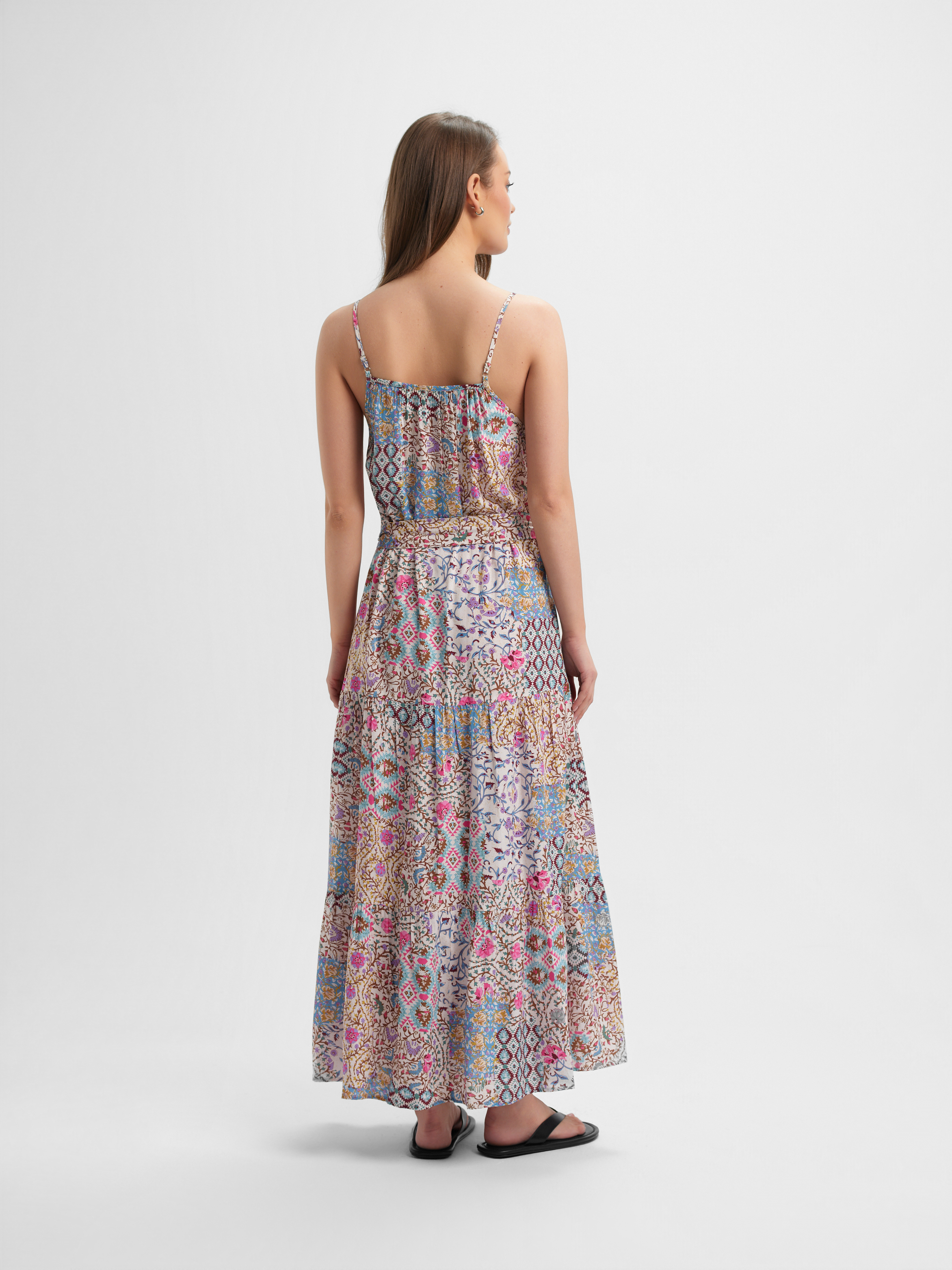 Długa sukienka z boho printem 