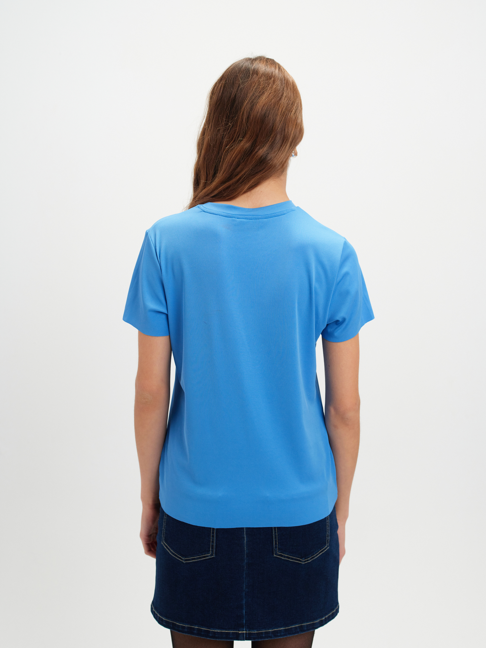 Prążkowany niebieski t-shirt 