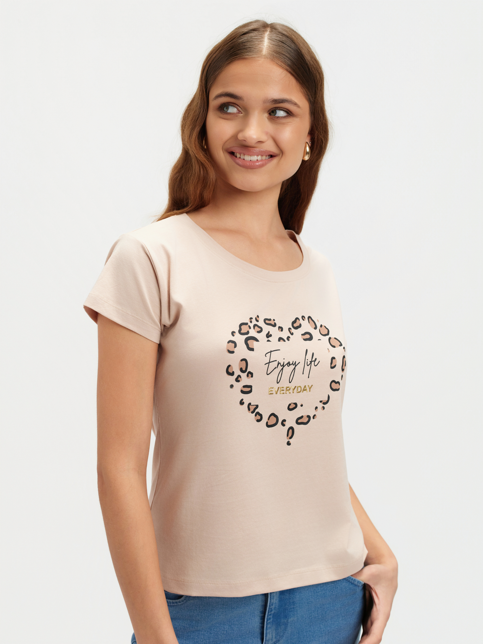 Beżowy top z akcentem animal 