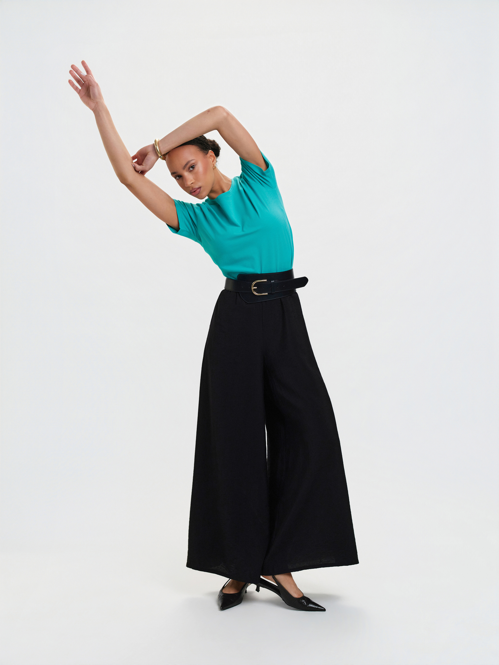 Turkusowy top w prążek 