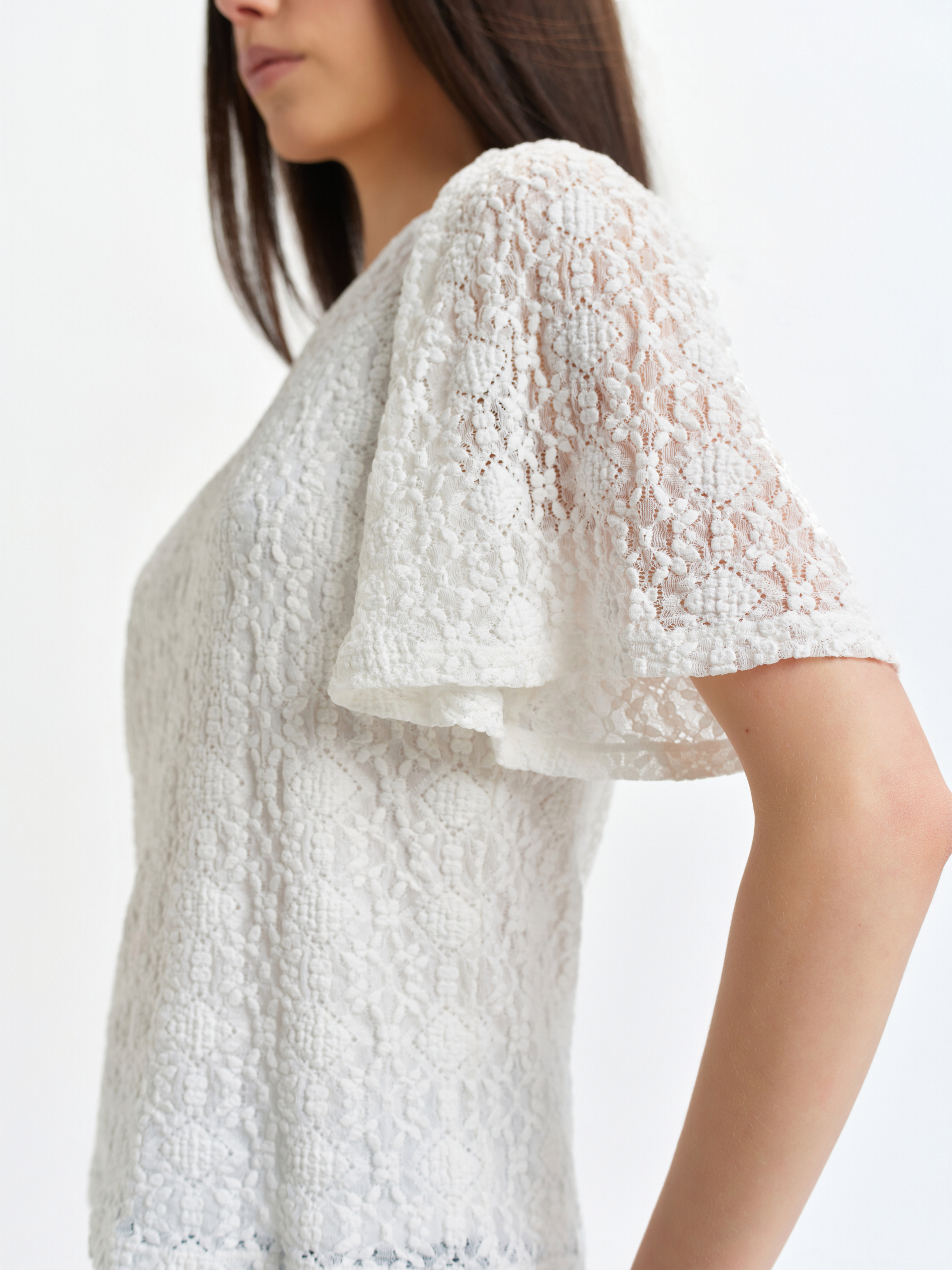 Top z rustykalnej koronki 