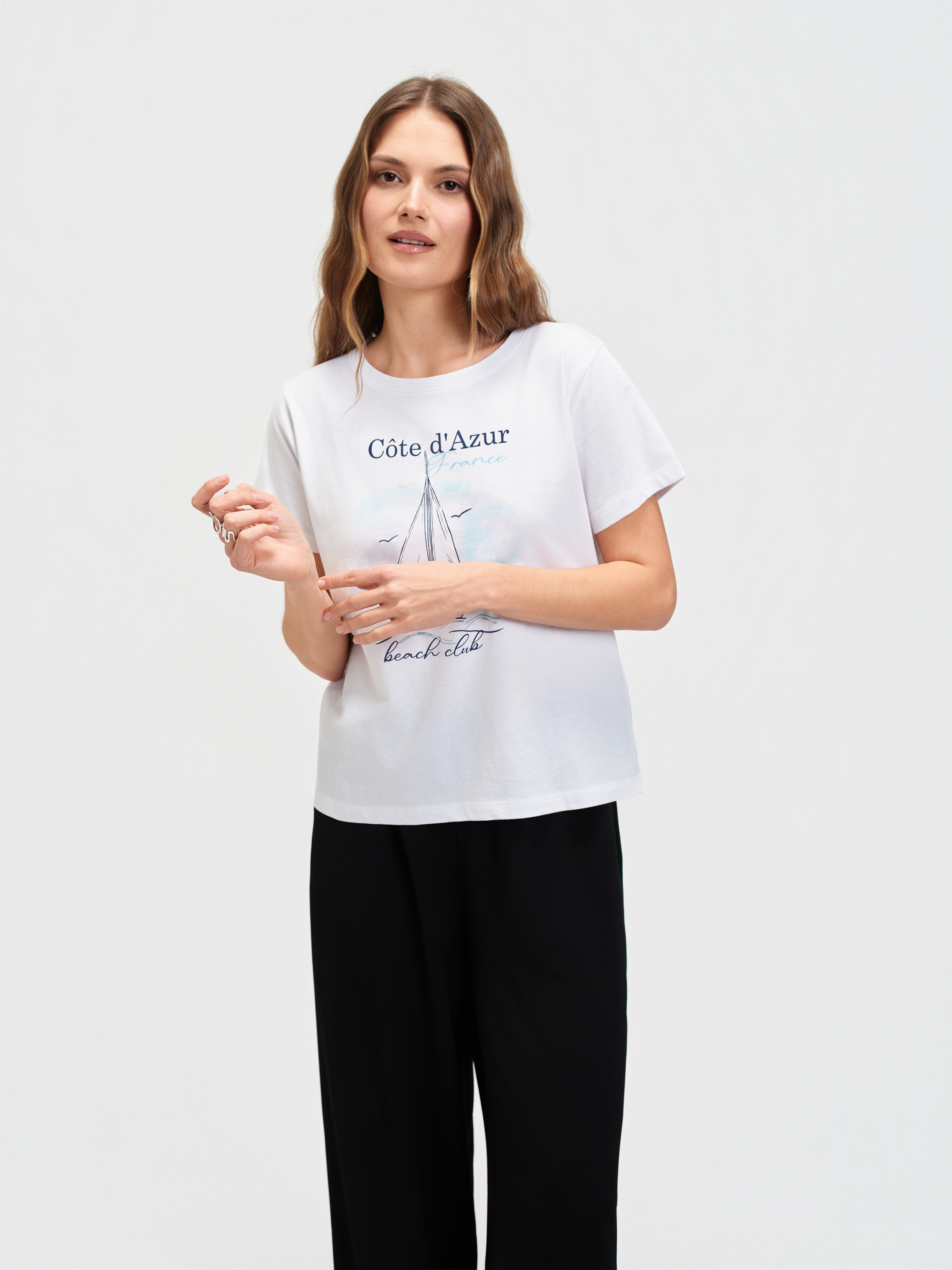 Top z efektownym nadrukiem 