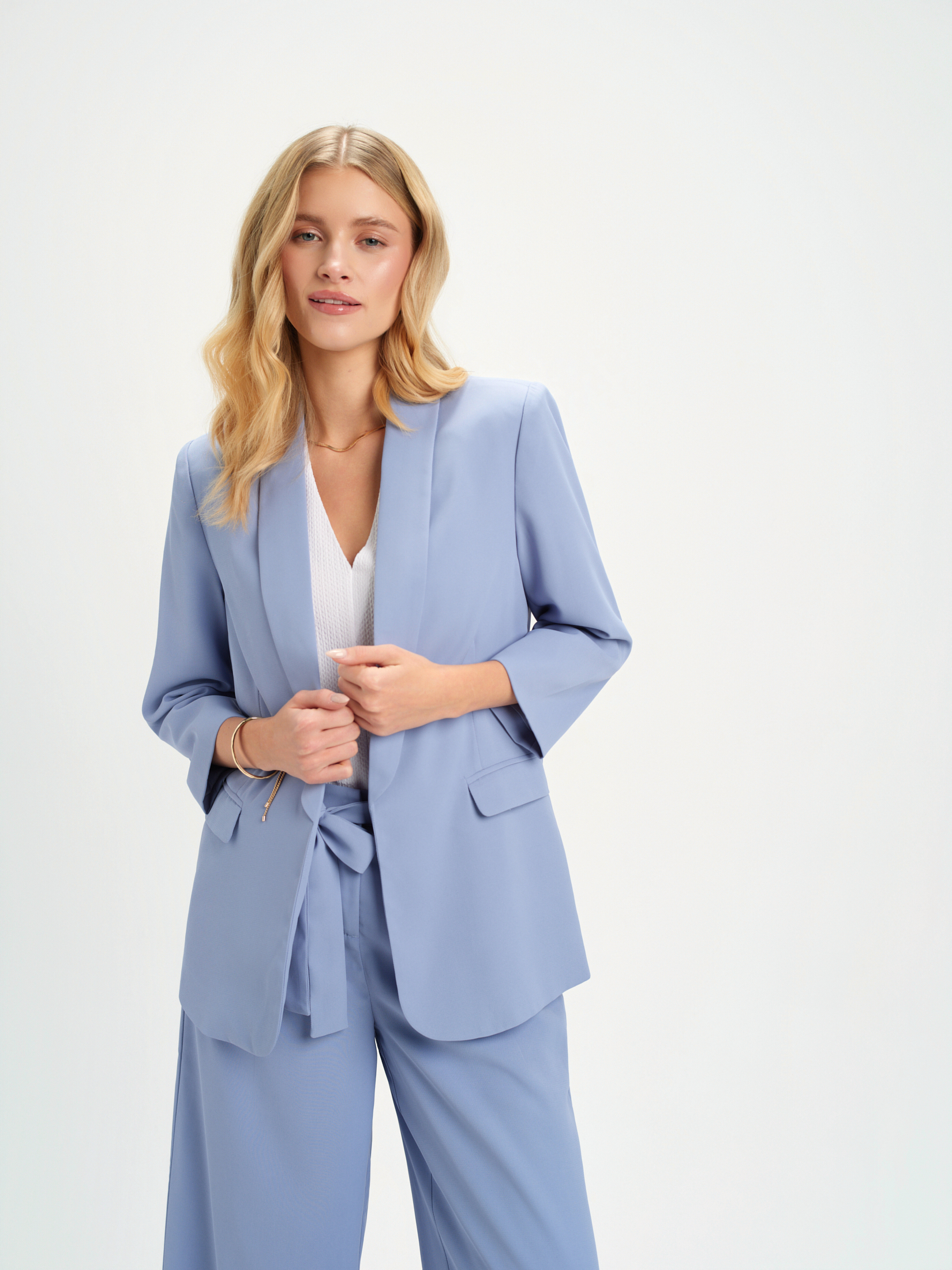 Żakiet z szalowym kołnierzem błękit 