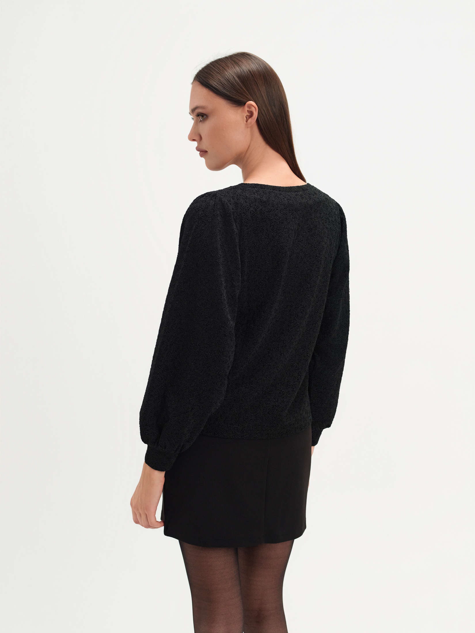 Czarna bluza z błyszczącym printem 