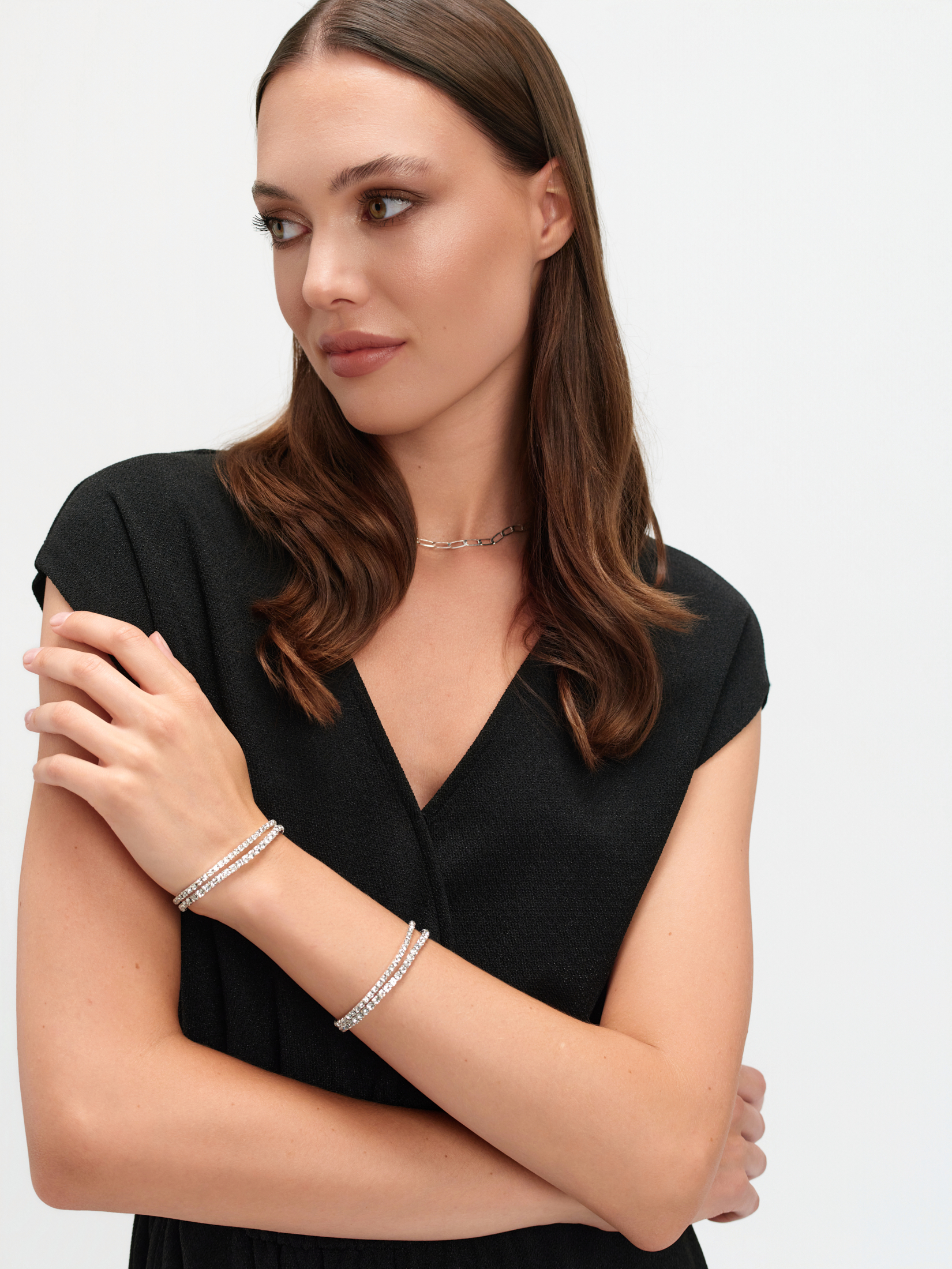 Czarny kombinezon z błyskiem 