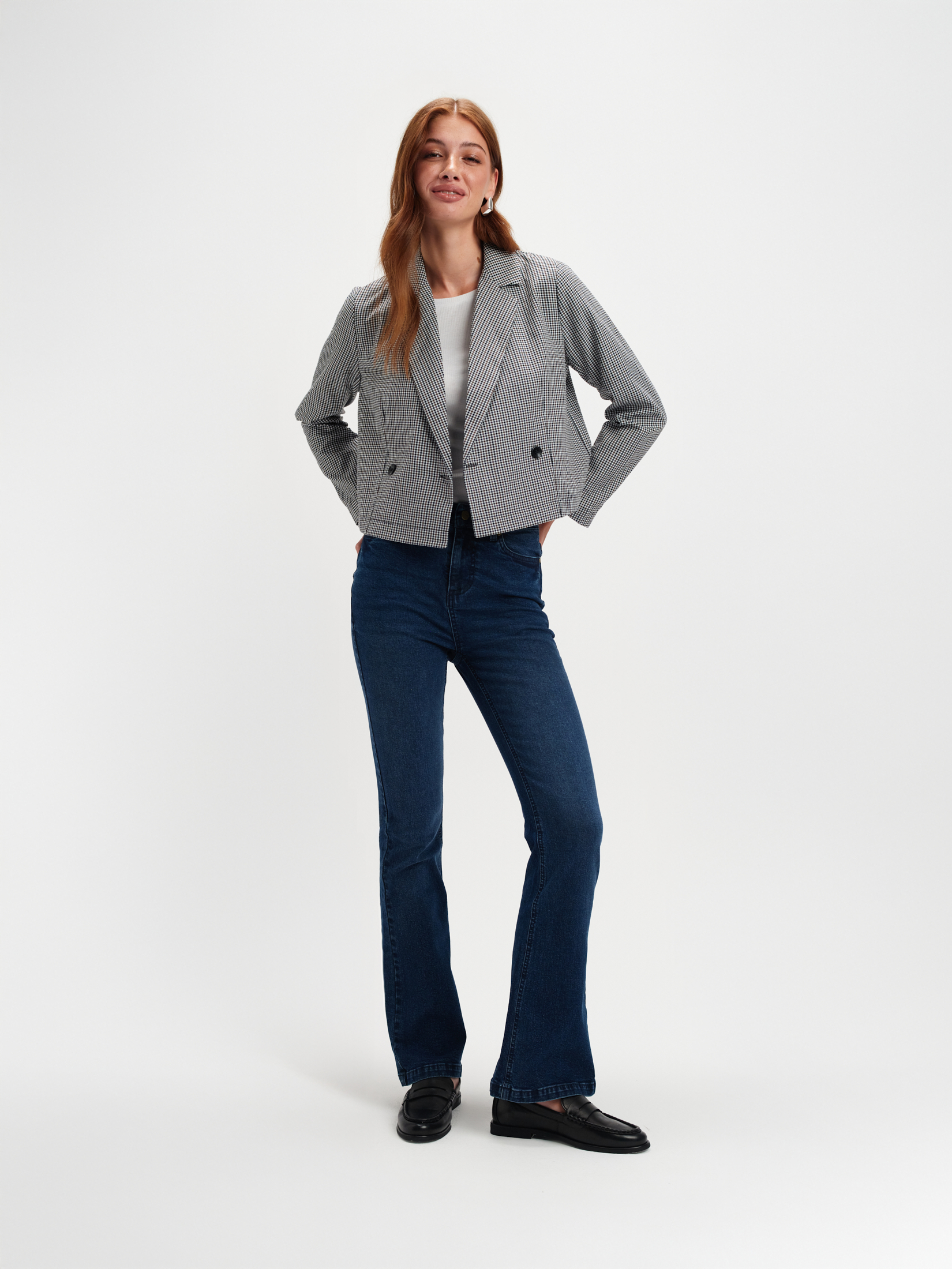 Granatowe jeansy flare z wysokim stanem 