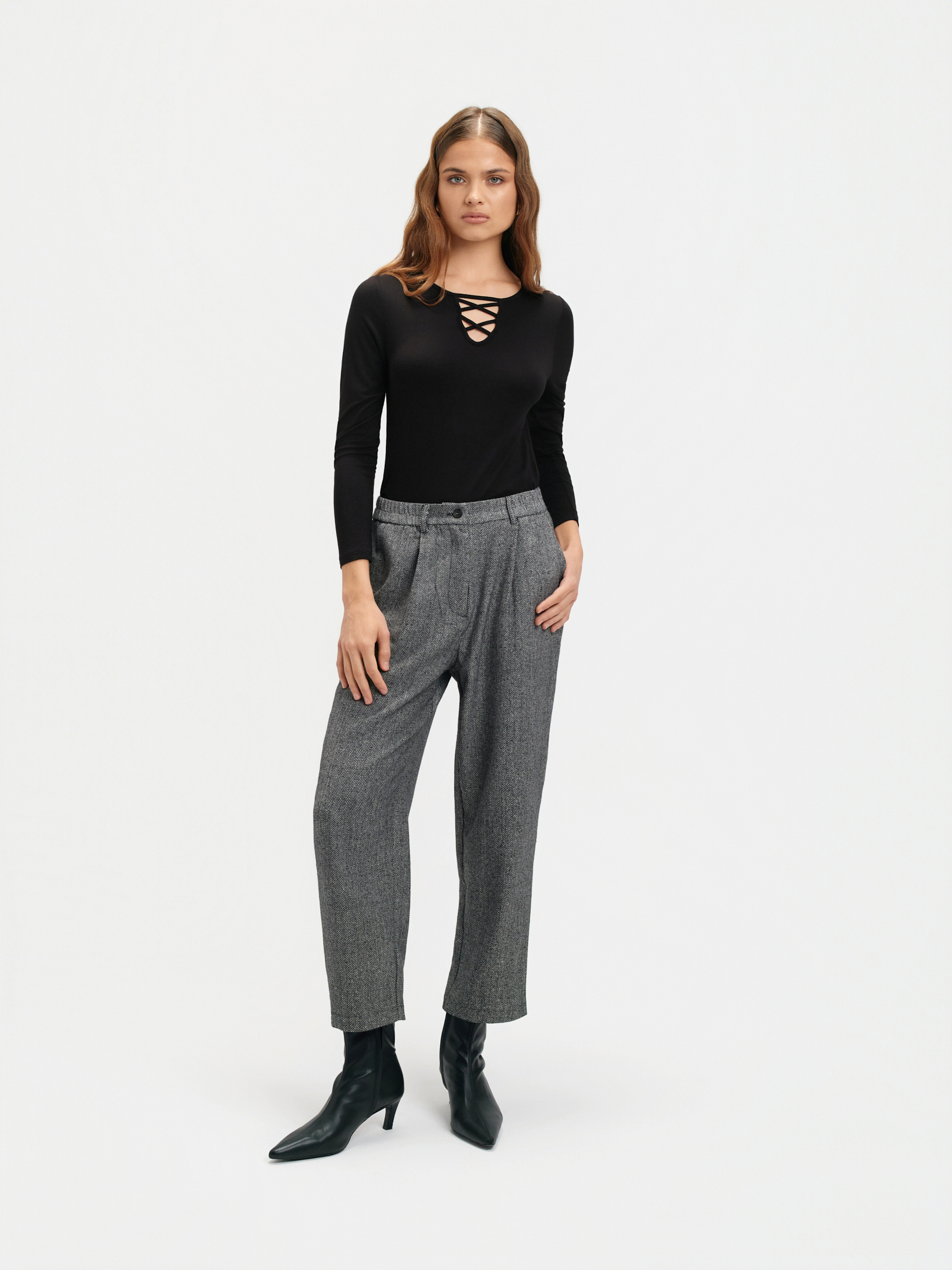 Spodnie typu cygaretki w jodełkę, Top Secret