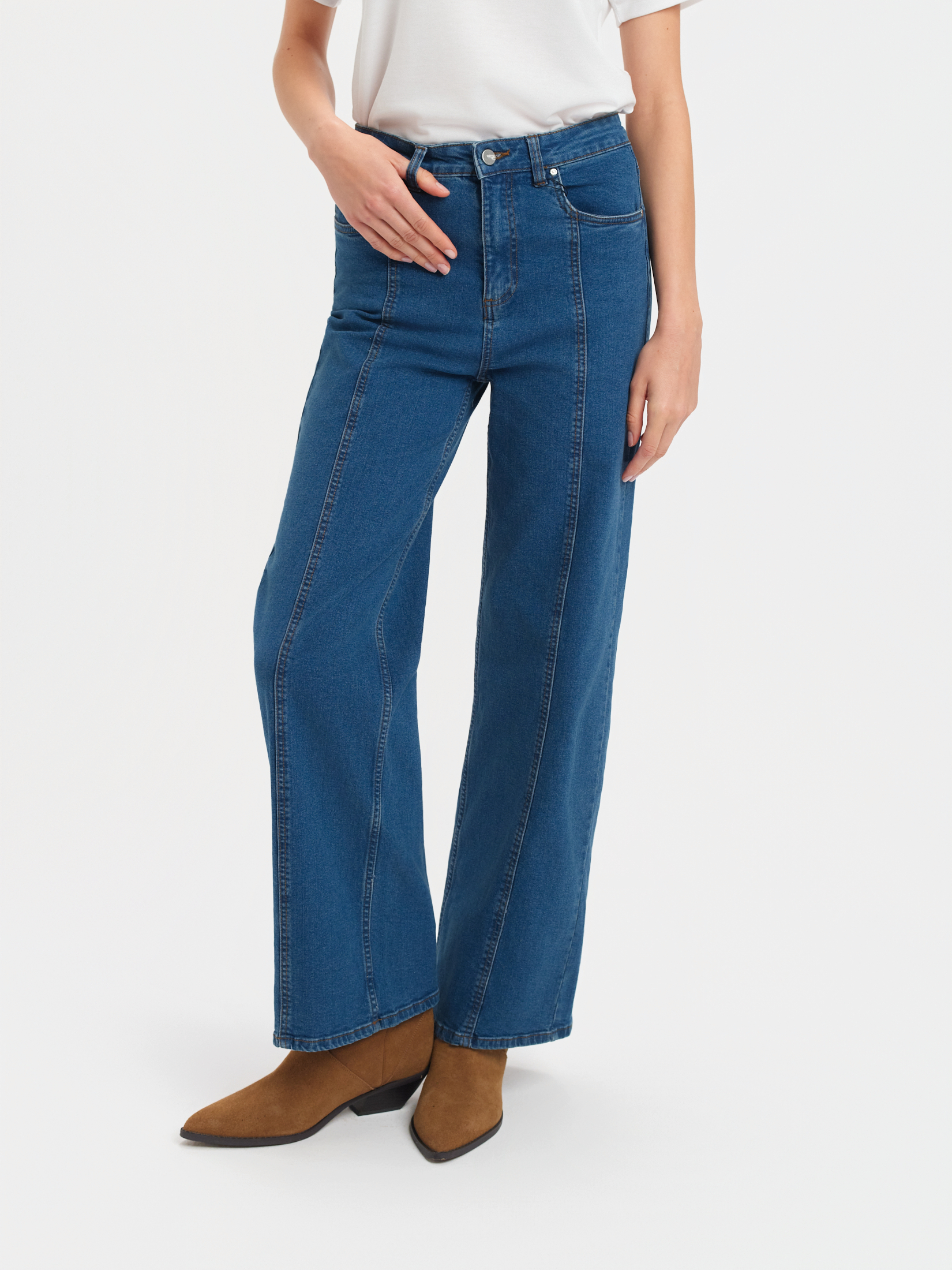 Jeansy wide leg z przeszyciem  Jeansy wide leg z przeszyciem