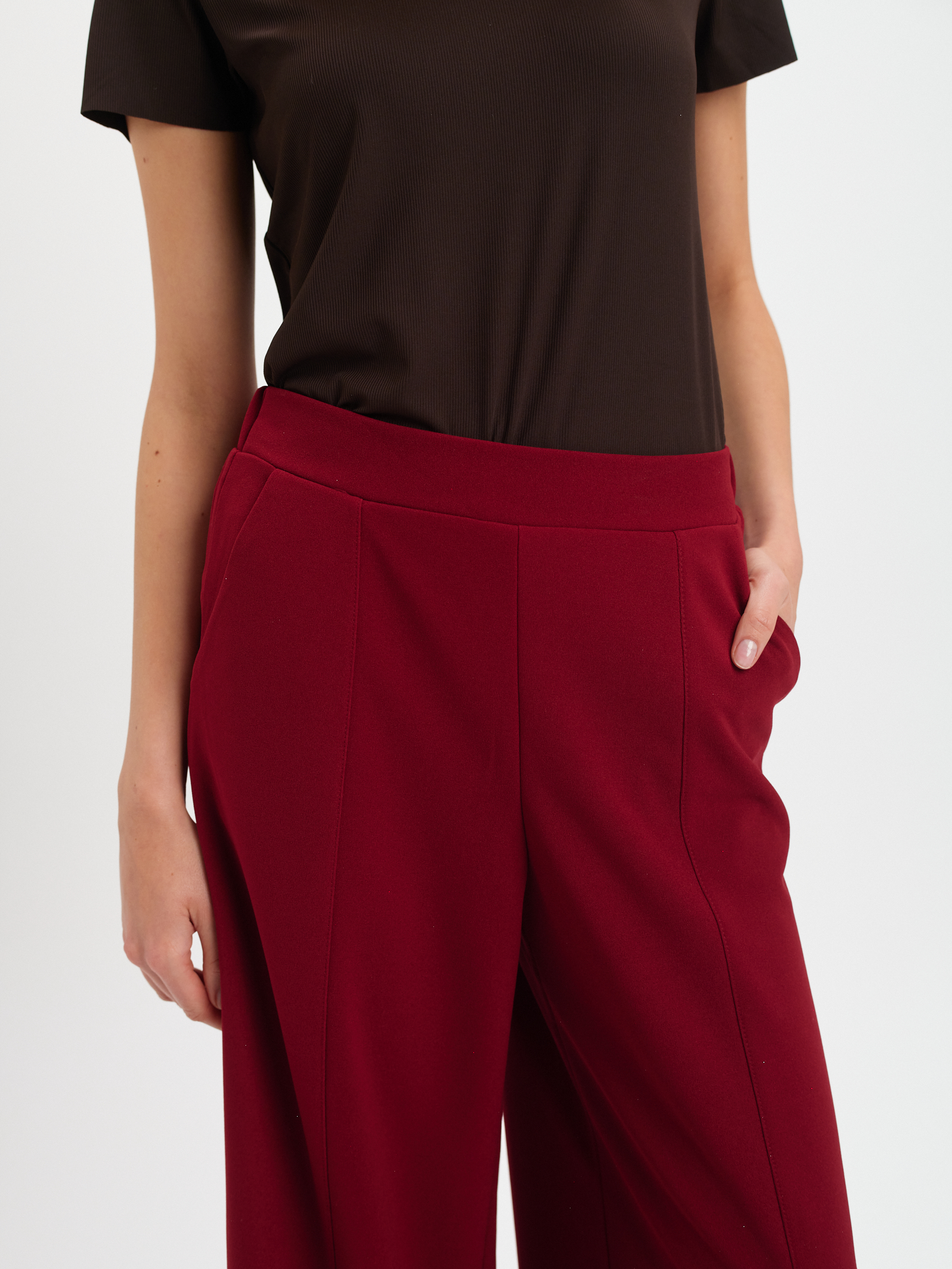 Szerokie spodnie z kantem burgund 