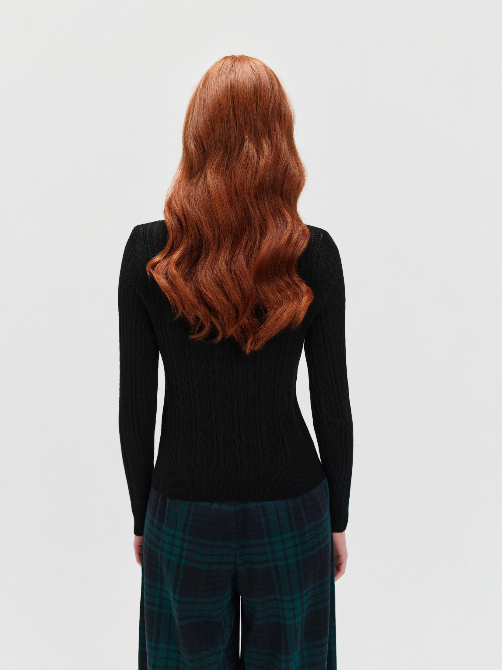 Golf z ażurową fakturą 