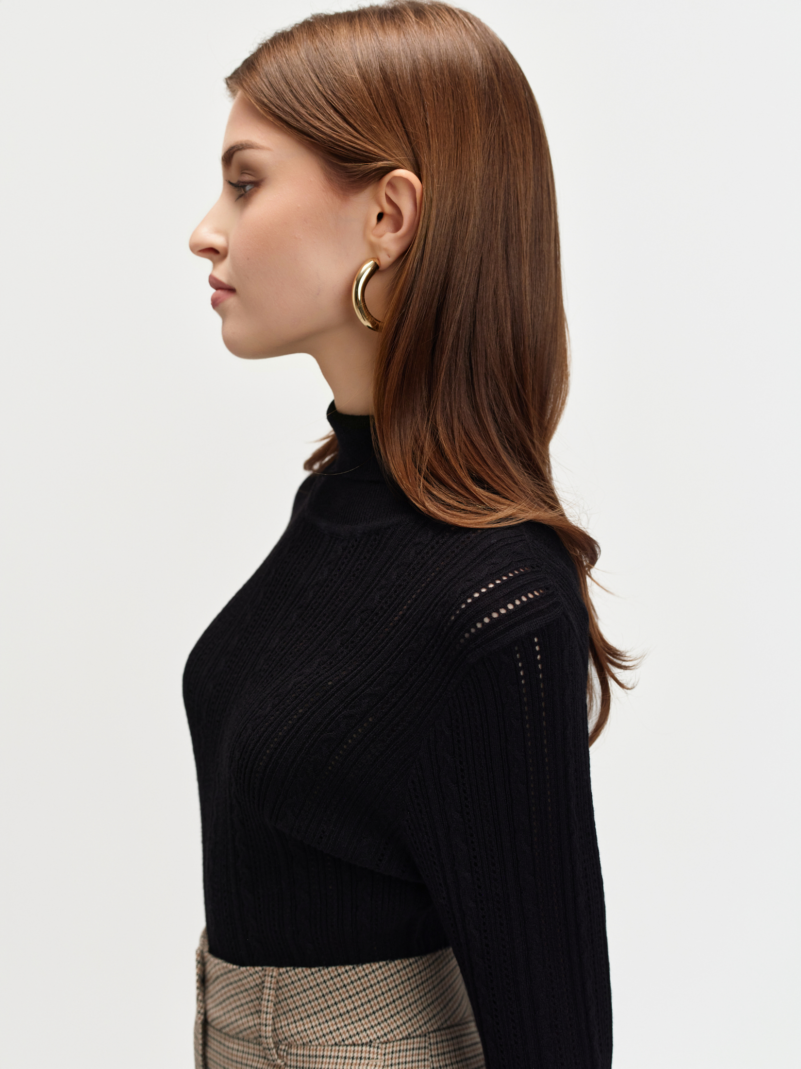 Golf z ażurową fakturą 