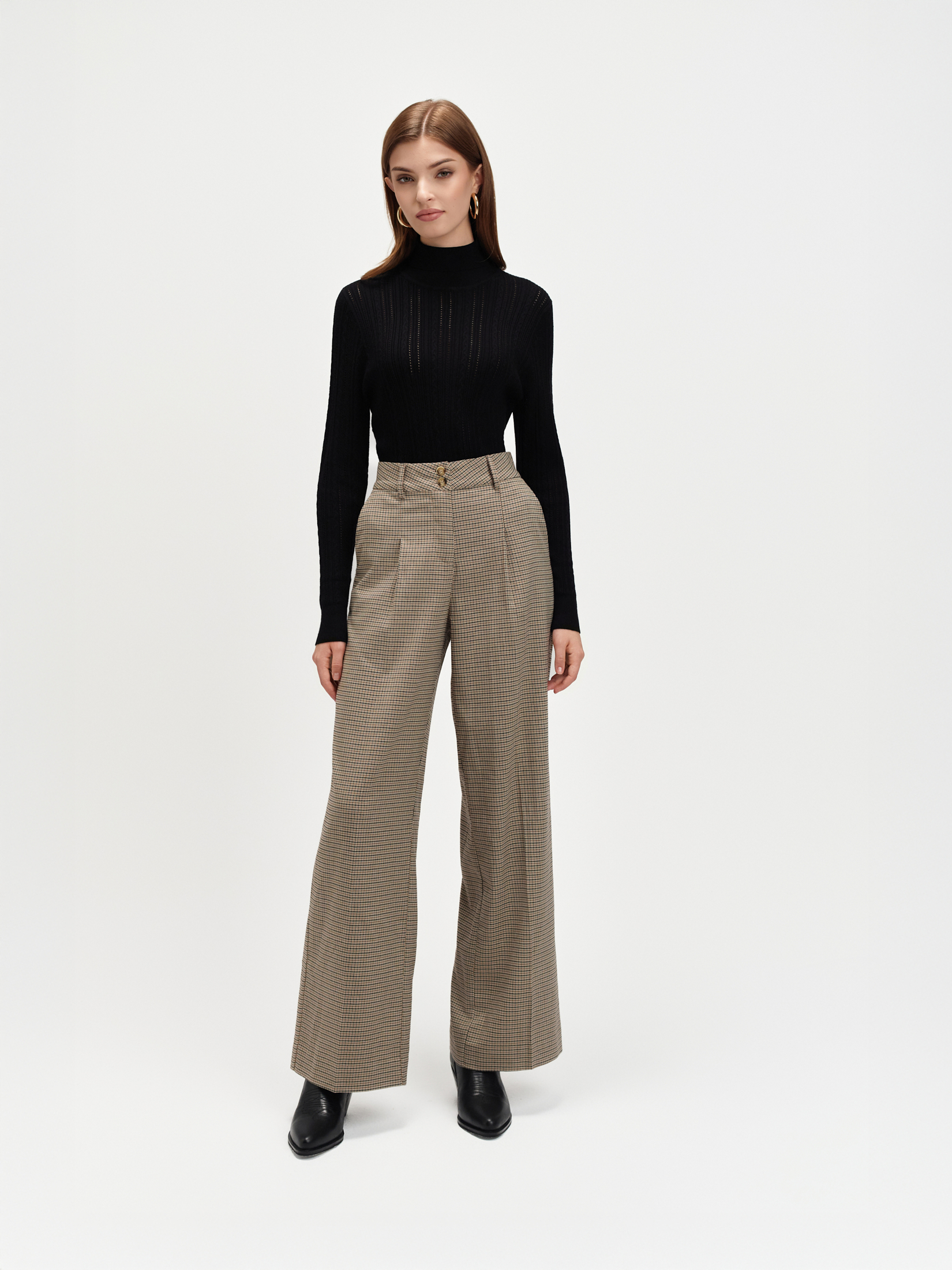 Golf z ażurową fakturą 