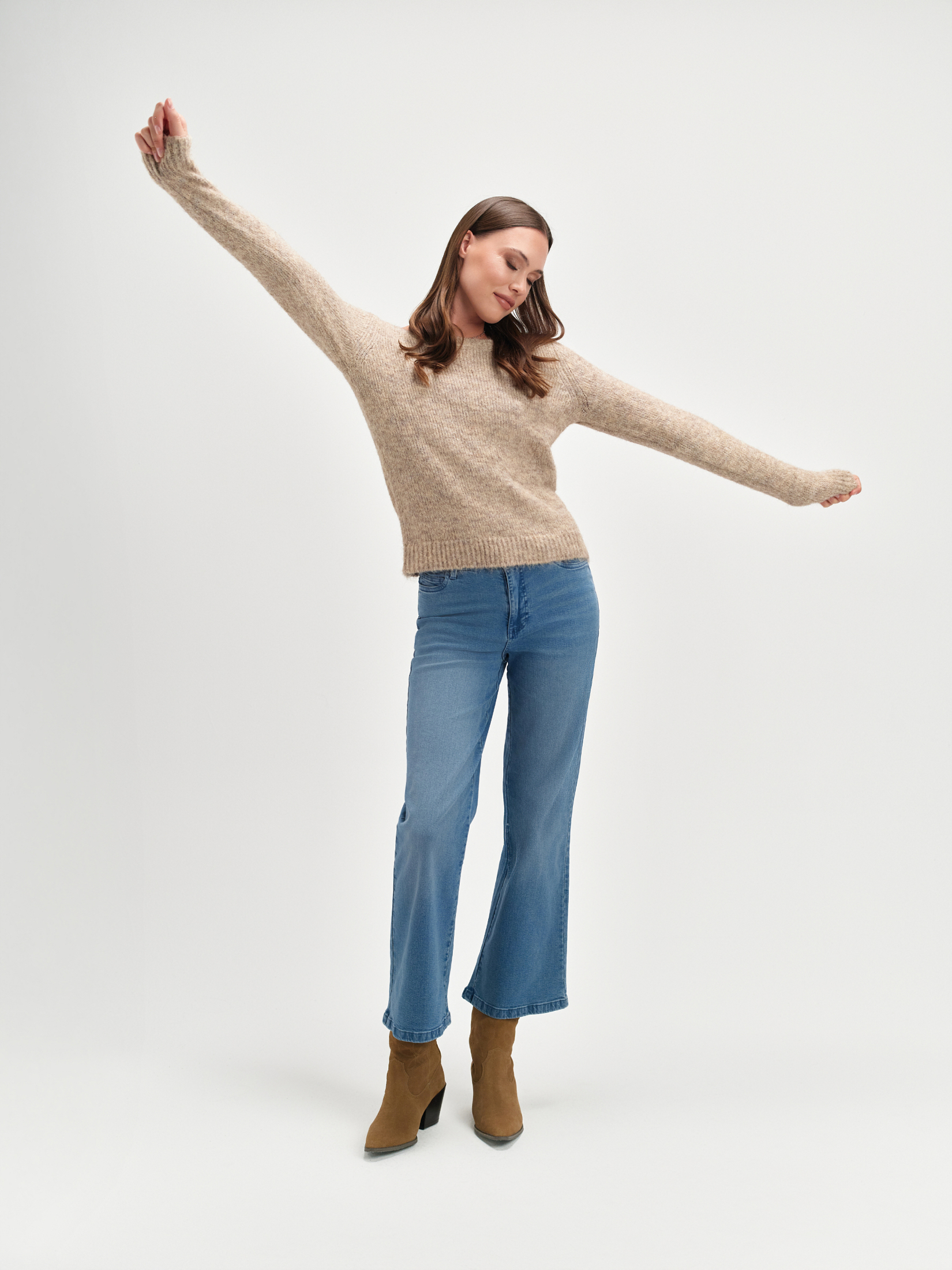 Casualowy sweter beżowy 